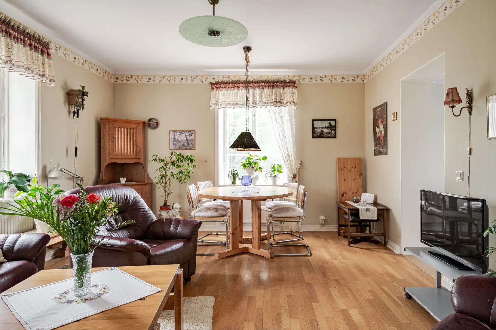 Bostadsrätt, Bruksraden 11, Åkers Styckebruk, Strängnäs