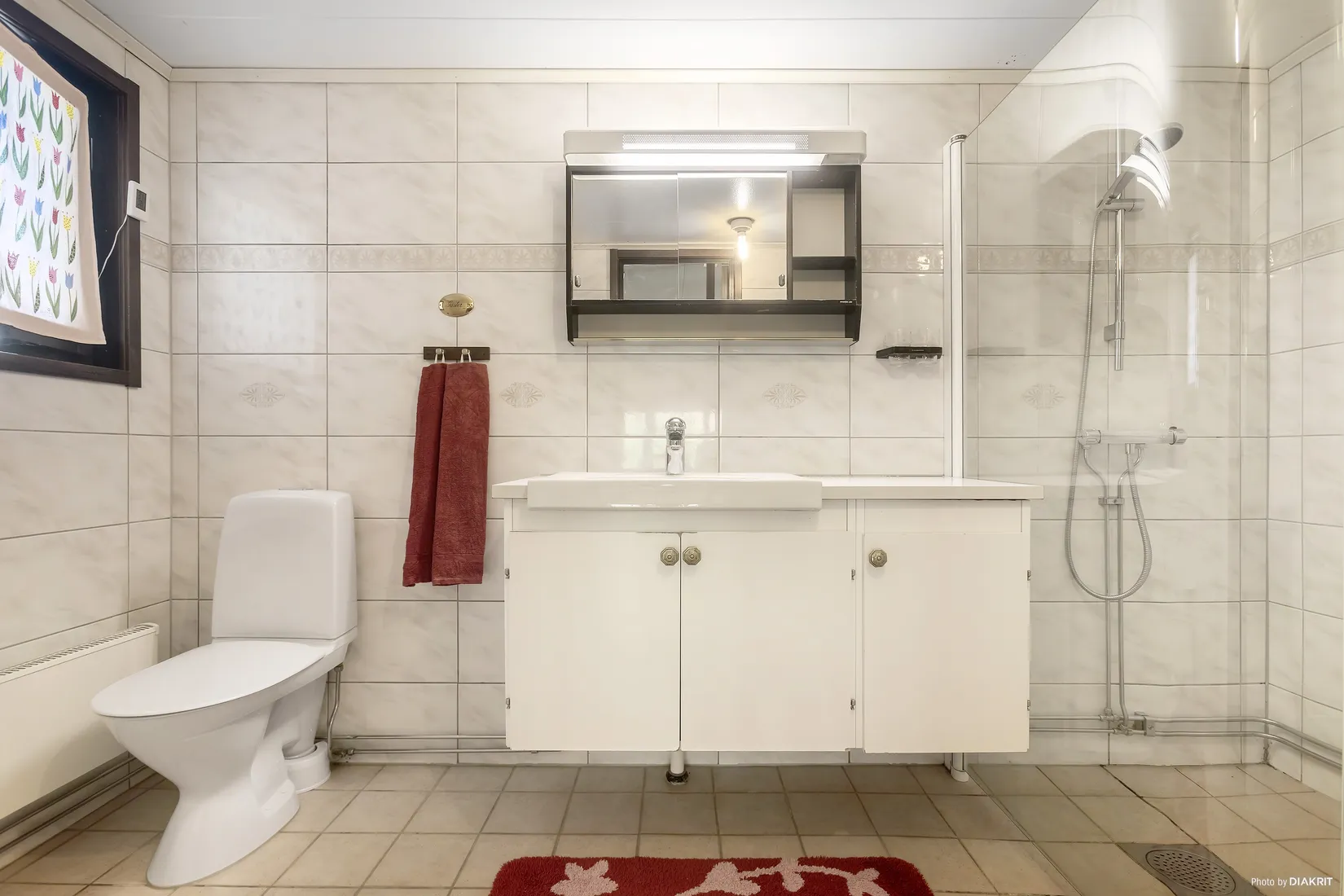 Villa, Bronsvägen 7, Skarpäng, Täby