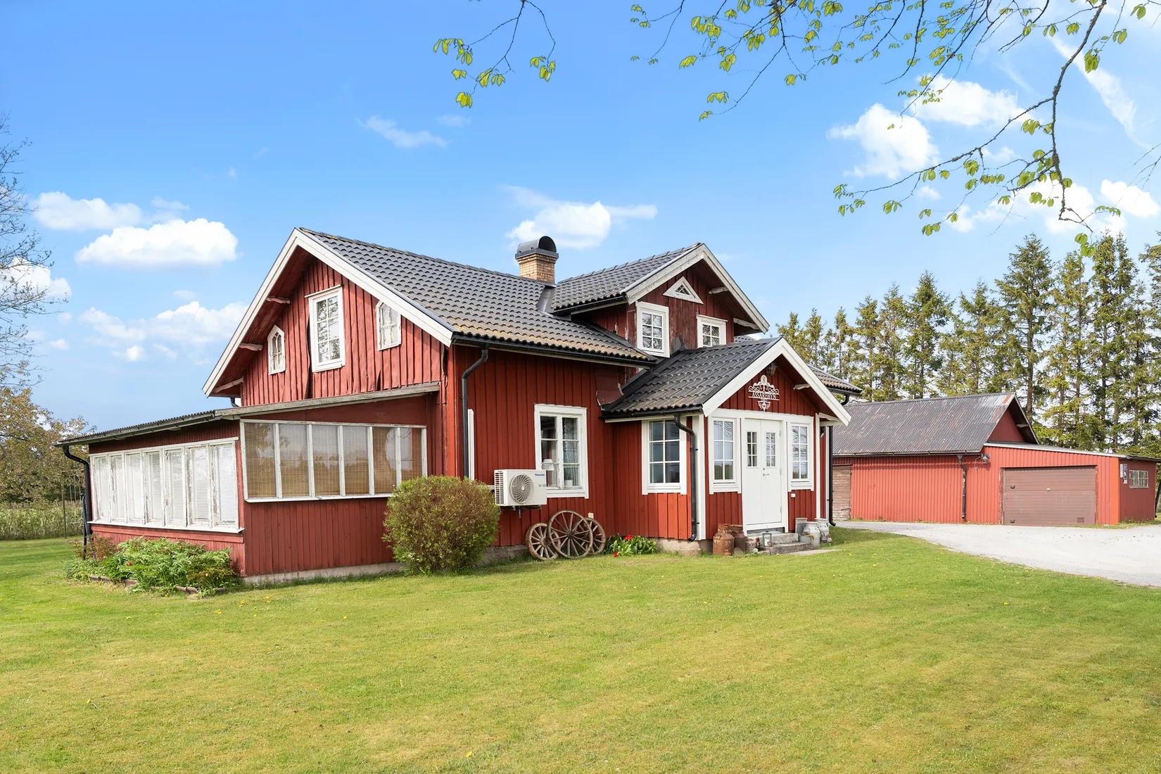 Villa, Assarebyn 8, Mellerud