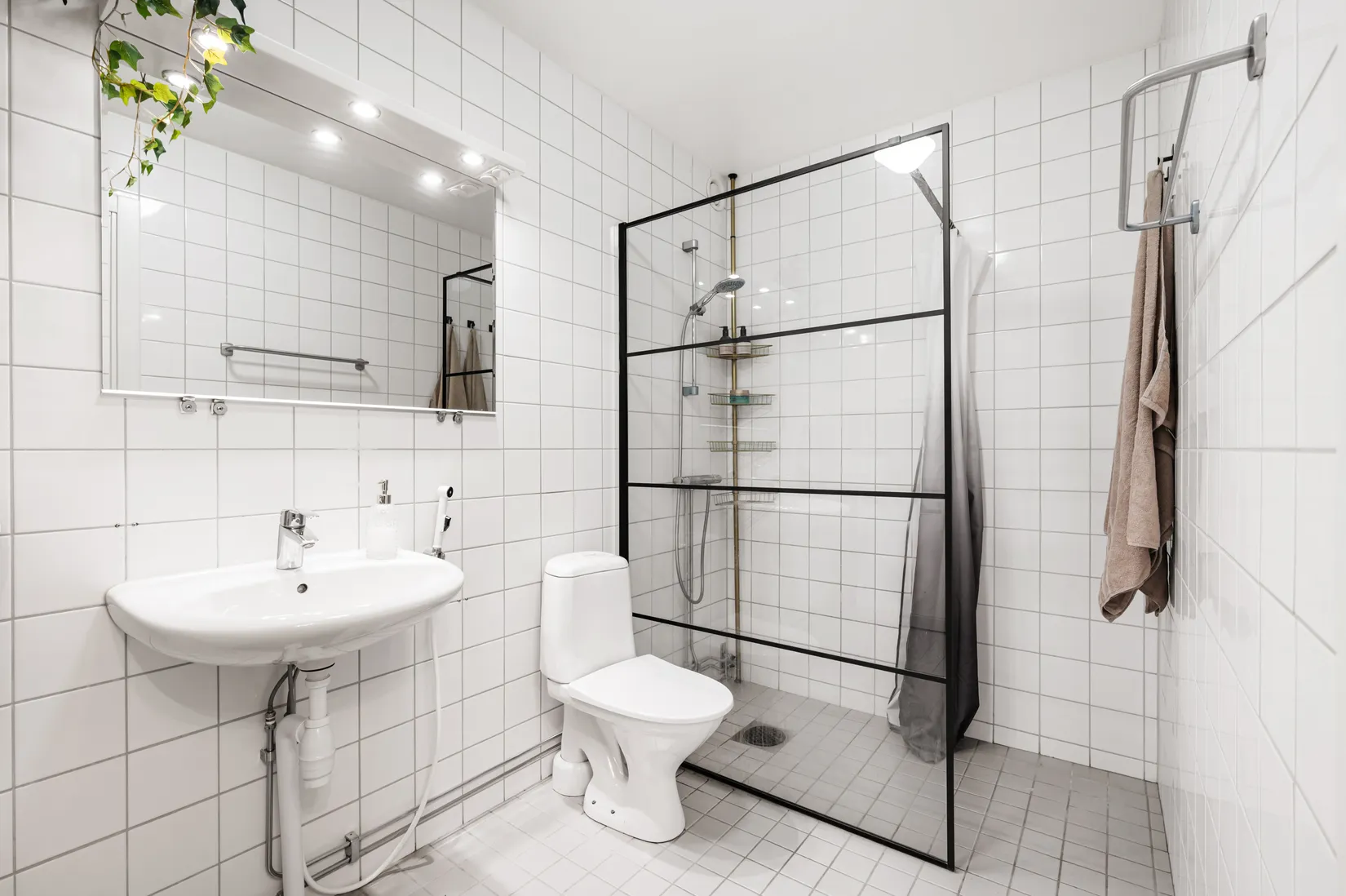 Bostadsrätt, Sångvägen 2B, Jakobsberg, Järfälla