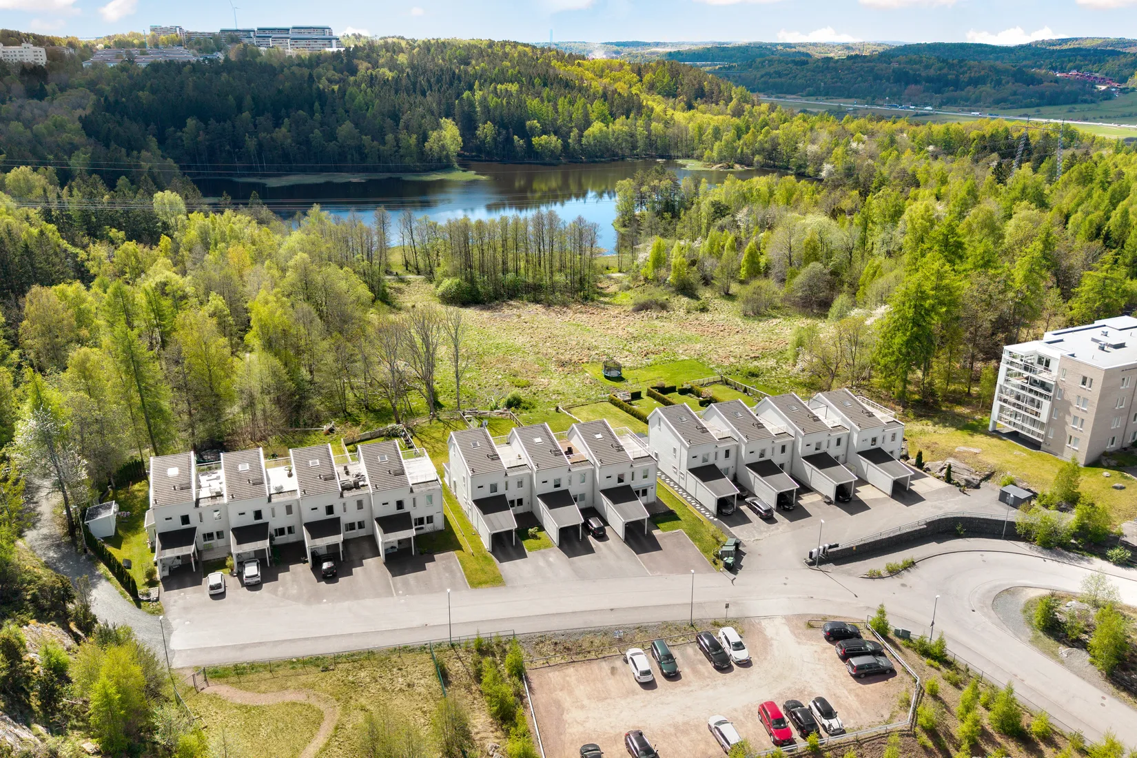 Villa, Radhus, Forsbäcksvägen 11, Surte, Ale