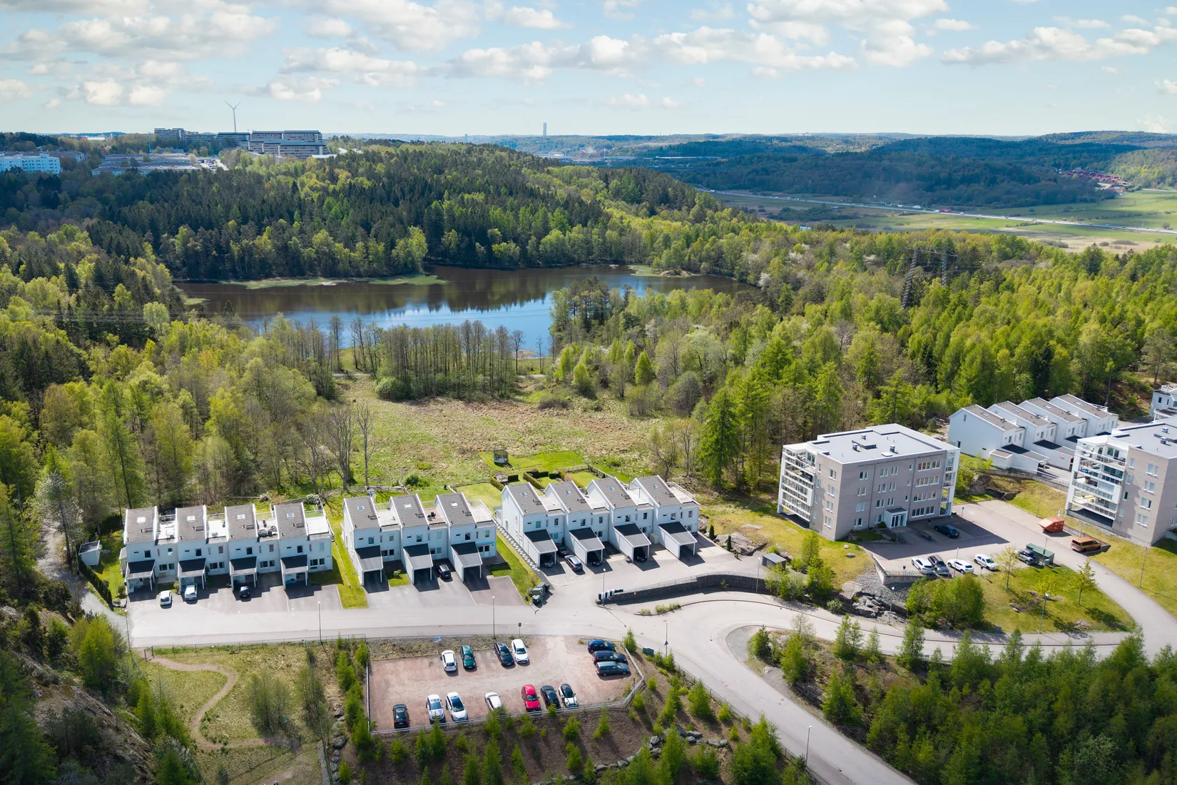 Villa, Radhus, Forsbäcksvägen 11, Surte, Ale