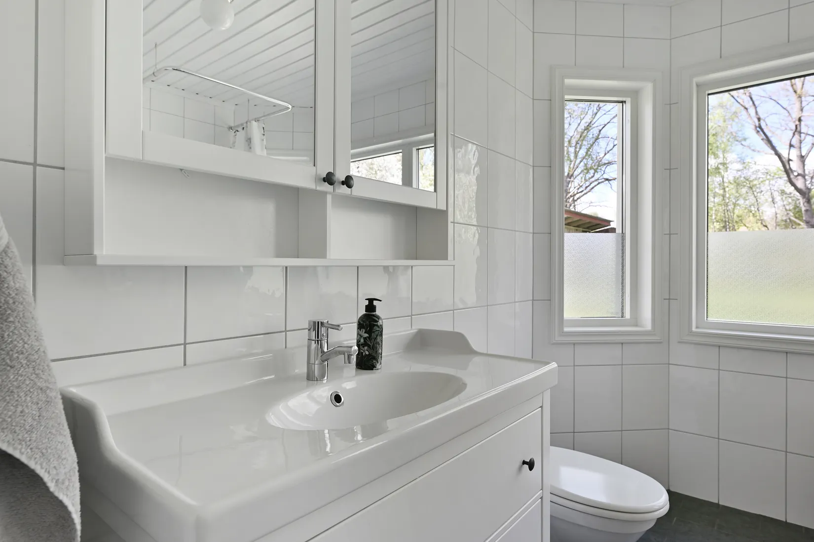 Villa, Sjöglimtsvägen 11, Färingsö Färjestaden, Ekerö
