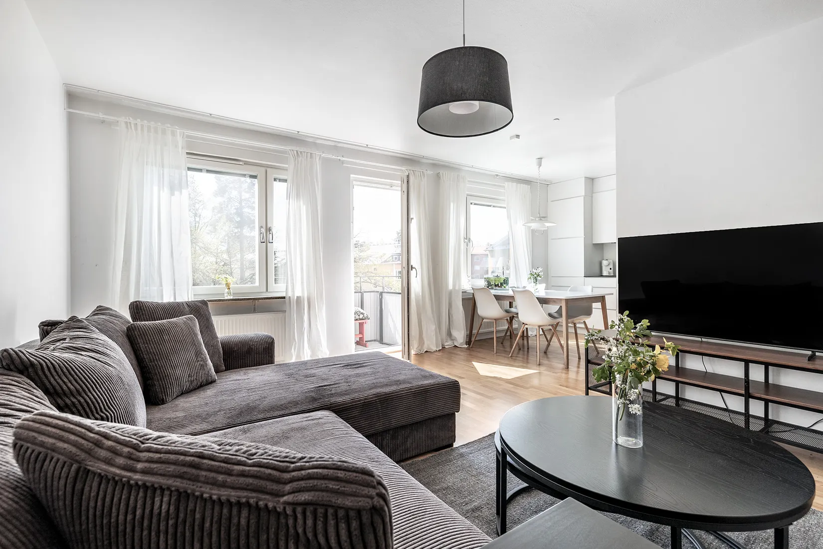 Bostadsrätt, Rondellen 13, Kallhäll, Järfälla