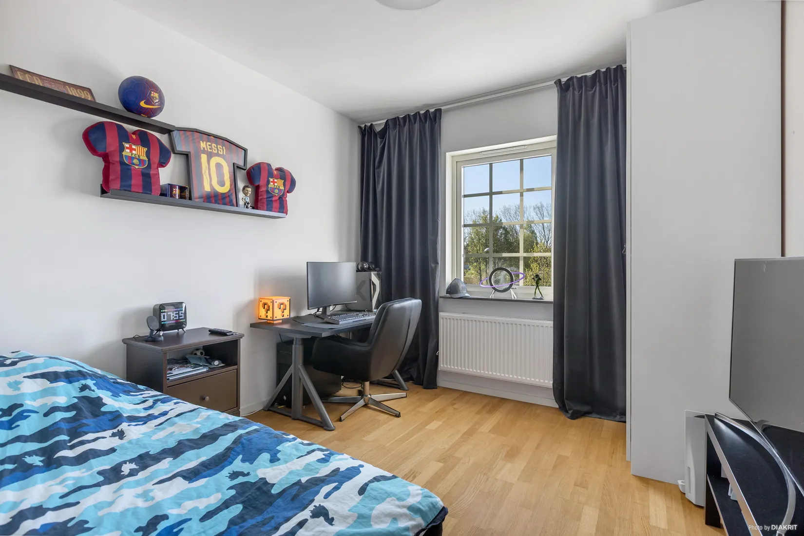 Radhus, Gullrisgatan 131, Sörby, Kumla