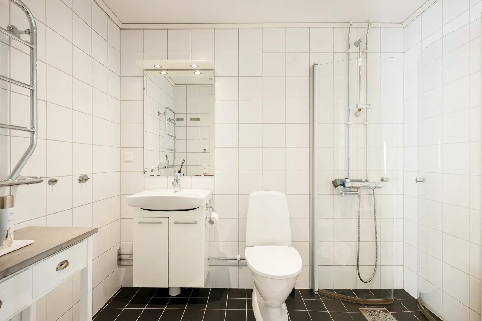 Villa, Radhus, Torpängsbacken 66, Gribbylund, Täby
