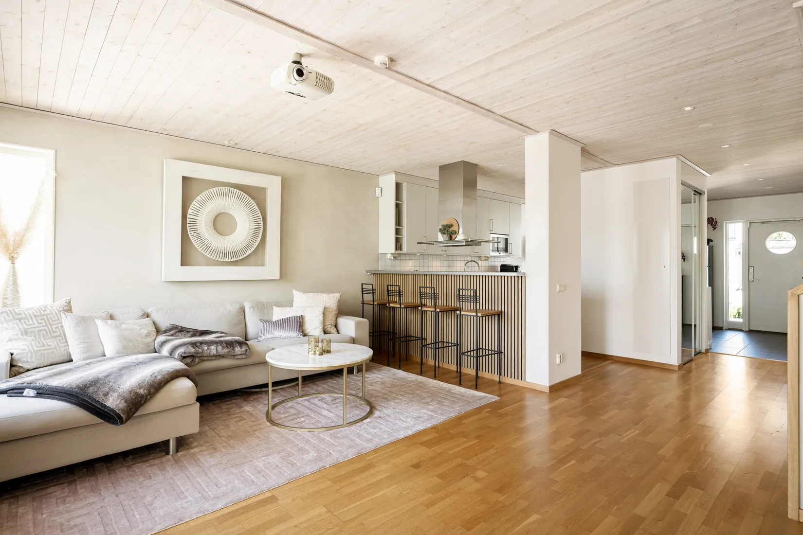 Villa, Radhus, Torpängsbacken 66, Gribbylund, Täby