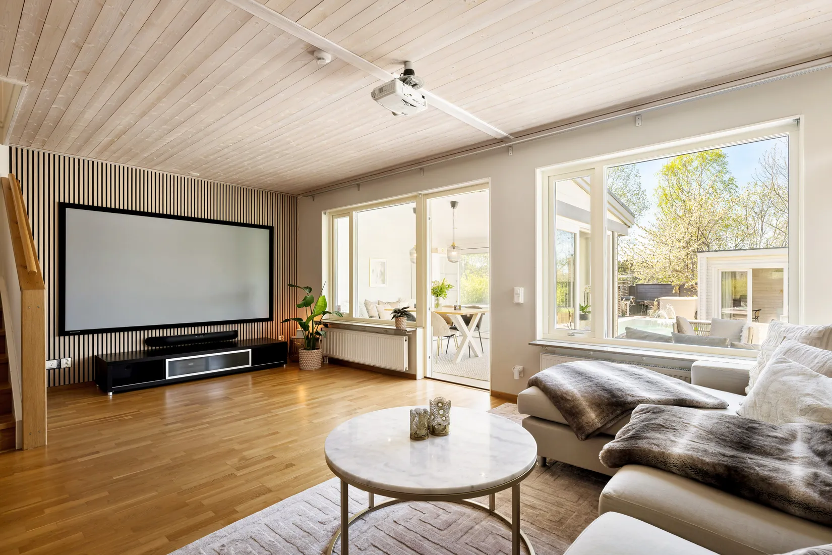 Villa, Radhus, Torpängsbacken 66, Gribbylund, Täby