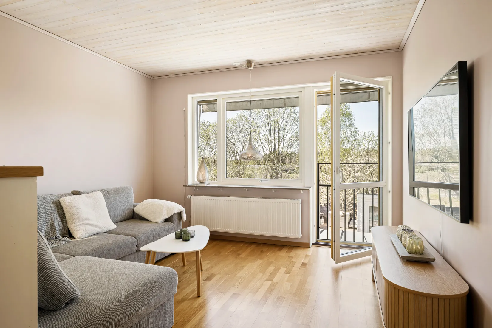 Villa, Radhus, Torpängsbacken 66, Gribbylund, Täby
