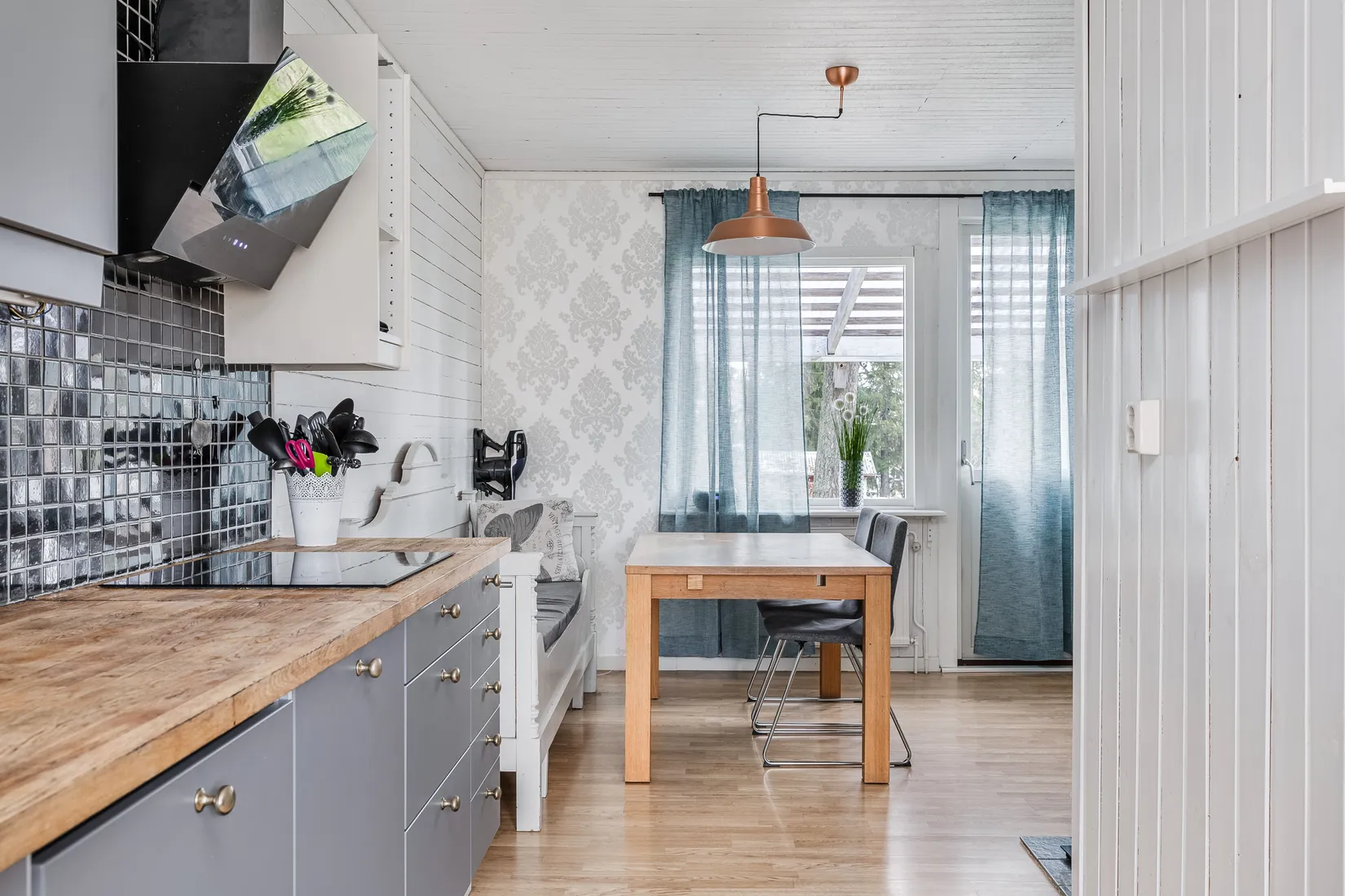 Villa, Ekorrvägen 2, Brunflo, Östersund