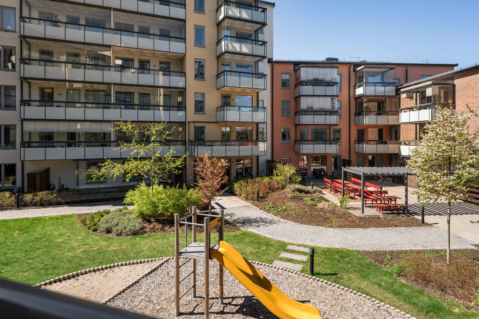 Bostadsrätt, Byalagsvägen 4B, Stuvsta centrum, Huddinge