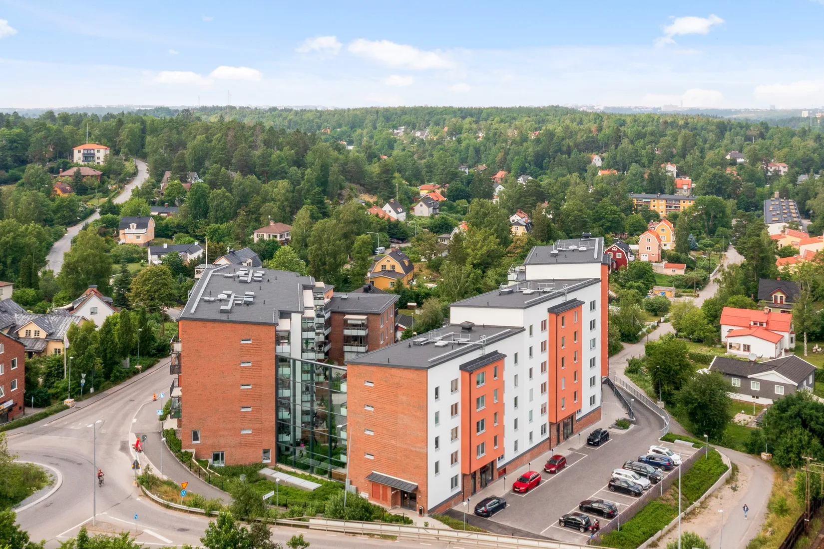 Bostadsrätt, Byalagsvägen 4B, Stuvsta centrum, Huddinge