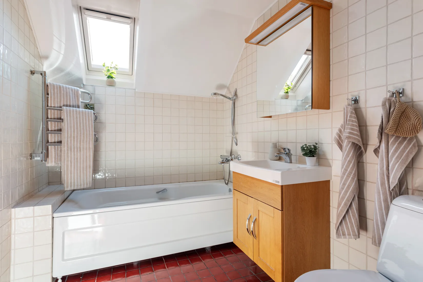 Villa, Stråkvägen 56, Ensta, Täby