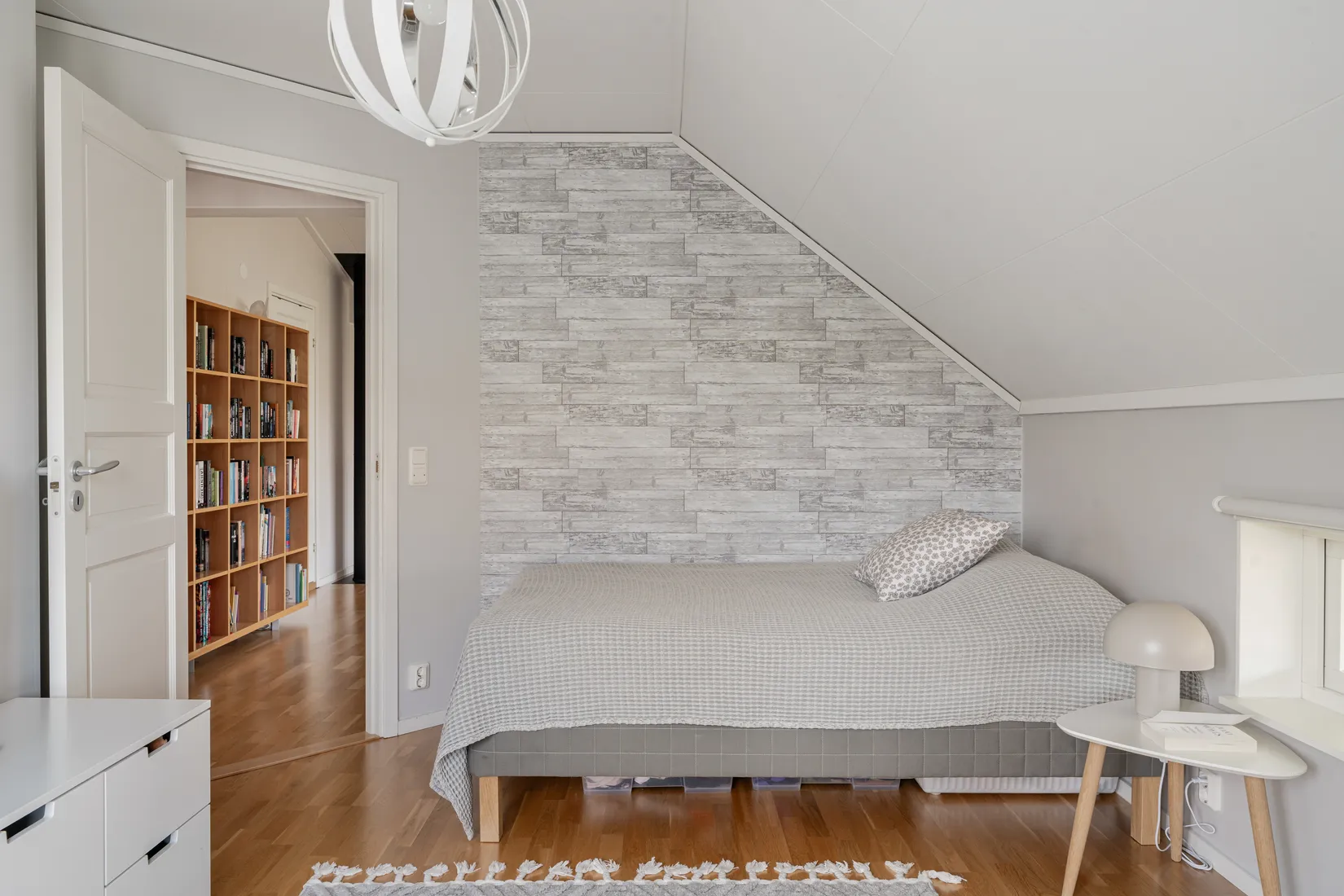 Villa, LÖVBRUNNAVÄGEN 24, Lövbrunna, Täby