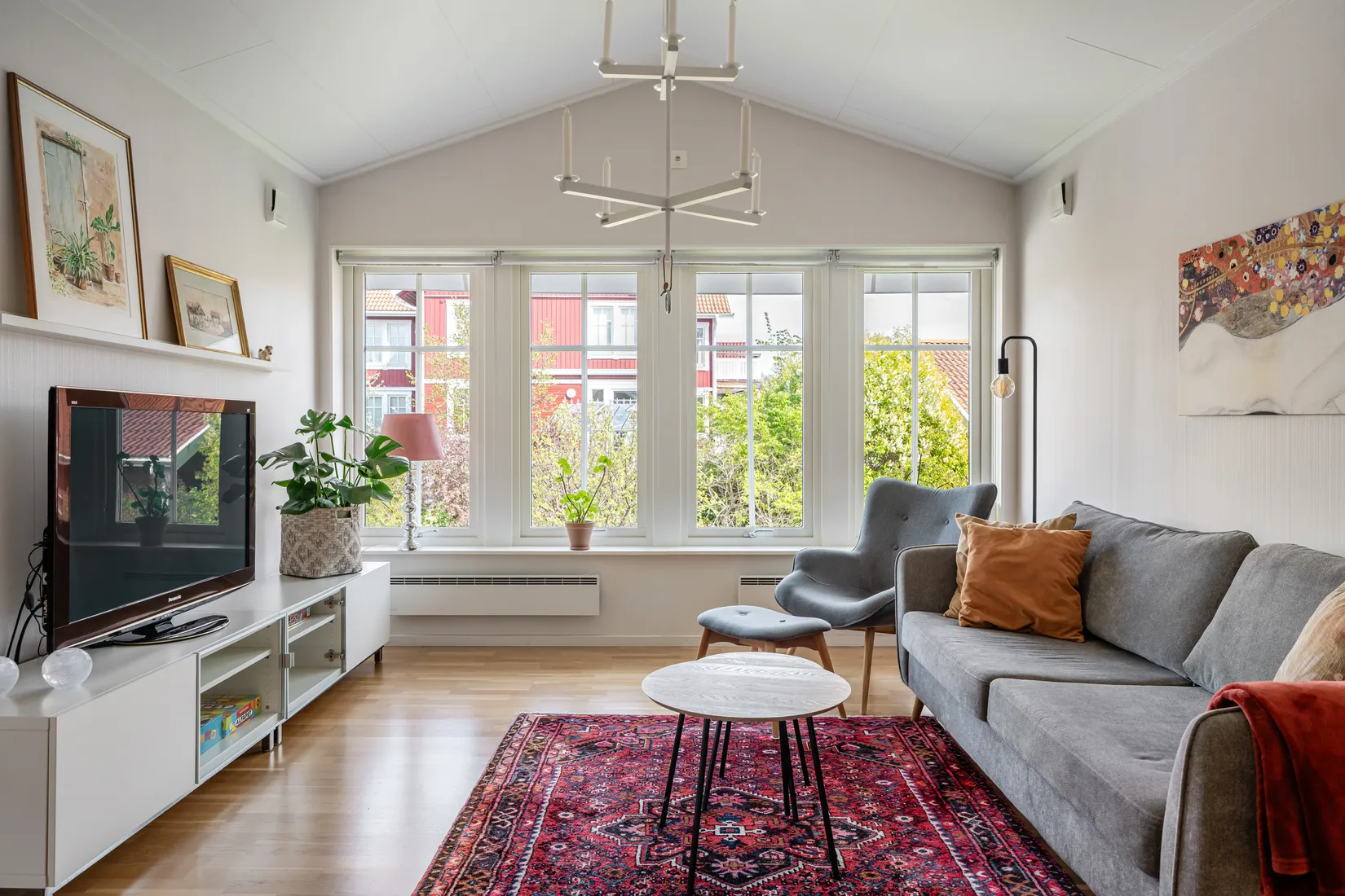 Villa, LÖVBRUNNAVÄGEN 24, Lövbrunna, Täby