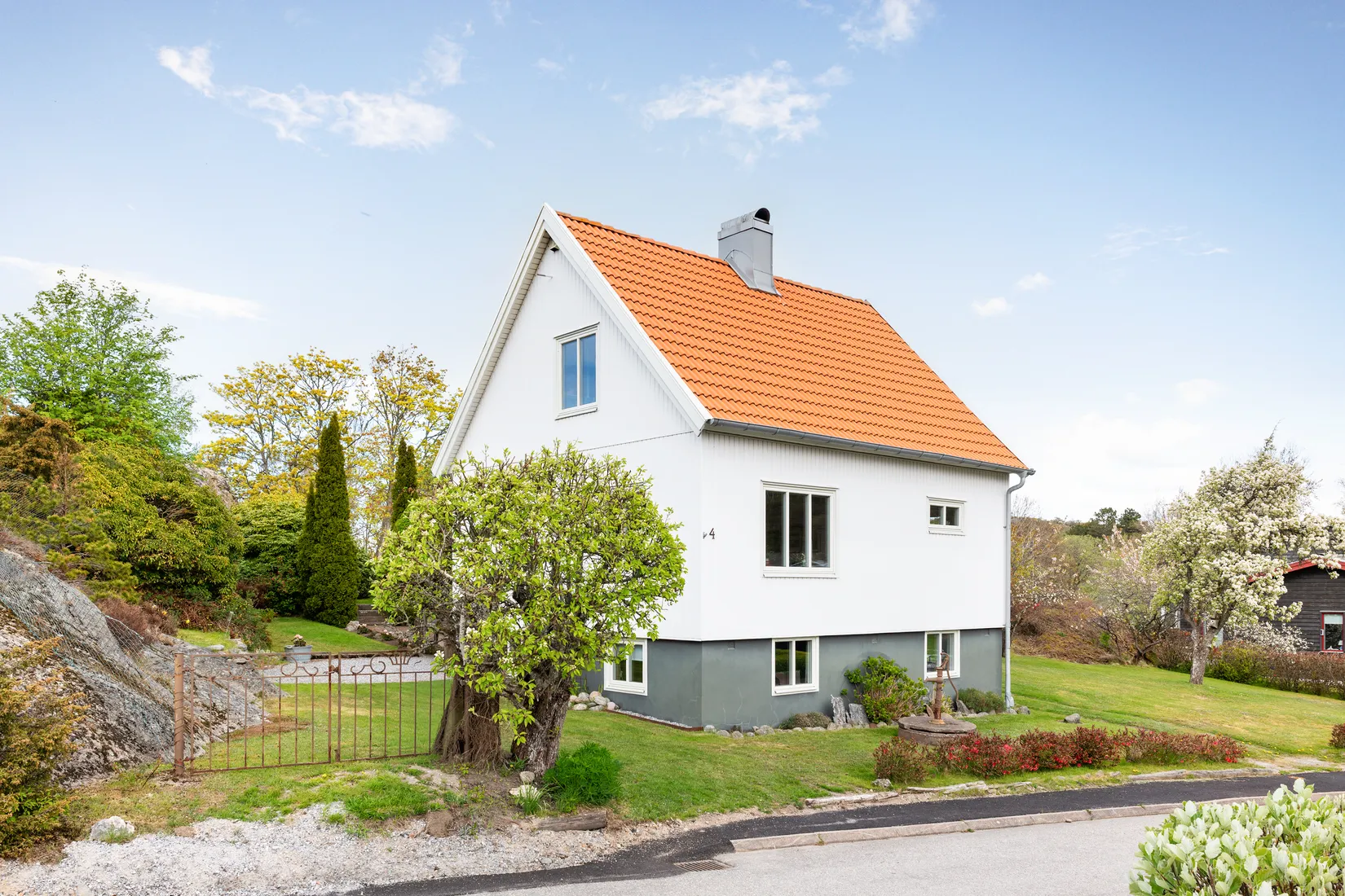Villa, Majlyckevägen 4, Ellös – charmigt kustsamhälle med genuin skärgårdskänsla, Orust