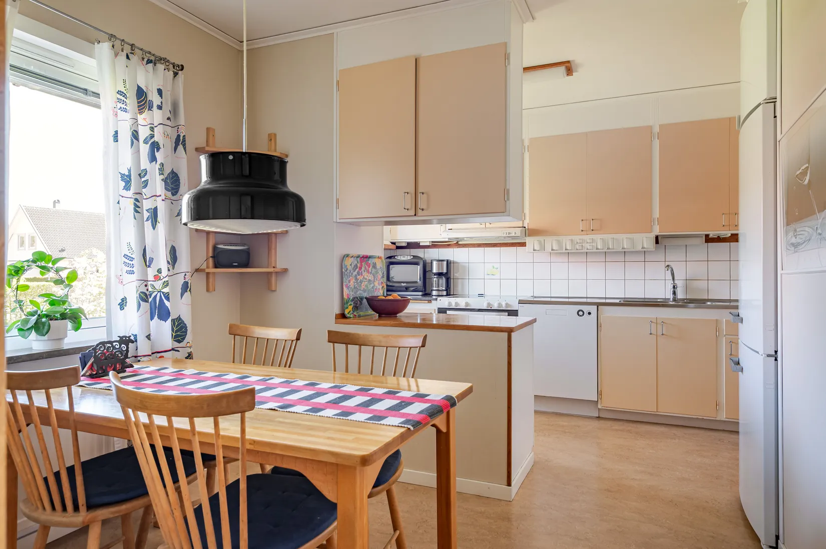 Villa, Sandåsvägen 27, Brunnsvik, Motala