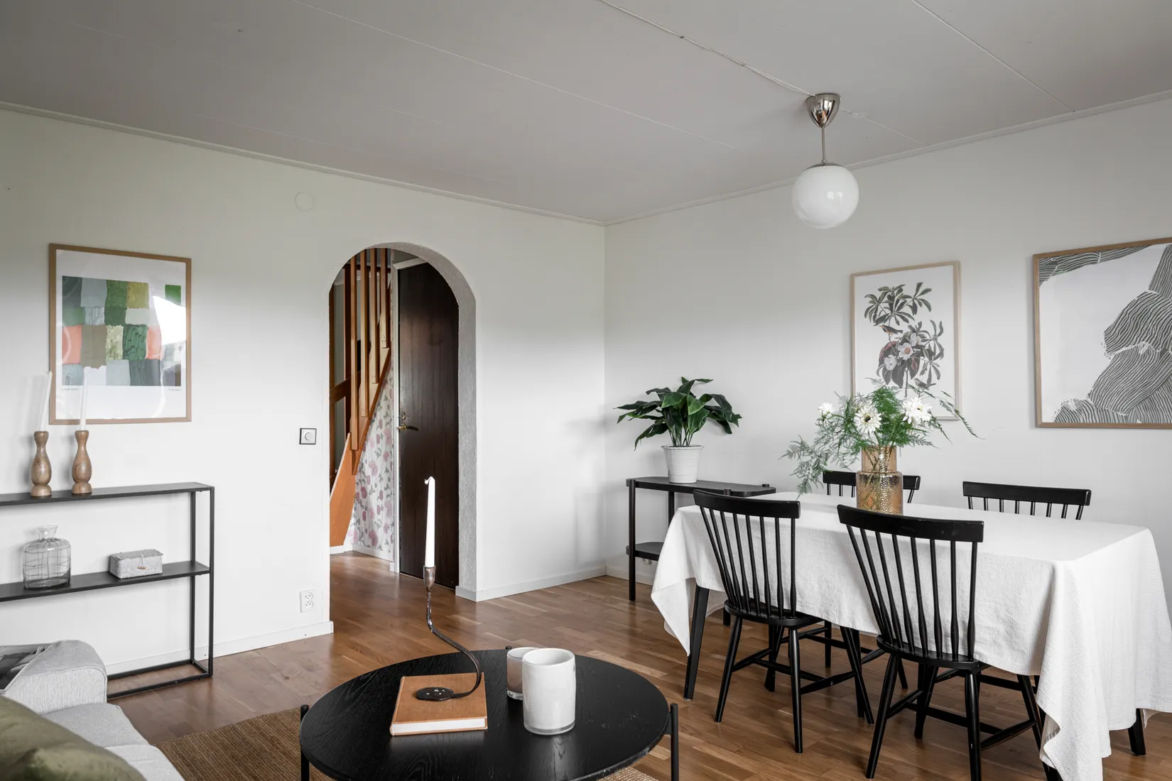 Villa, Radhus, Sjövallavägen 18, Alafors, Ale