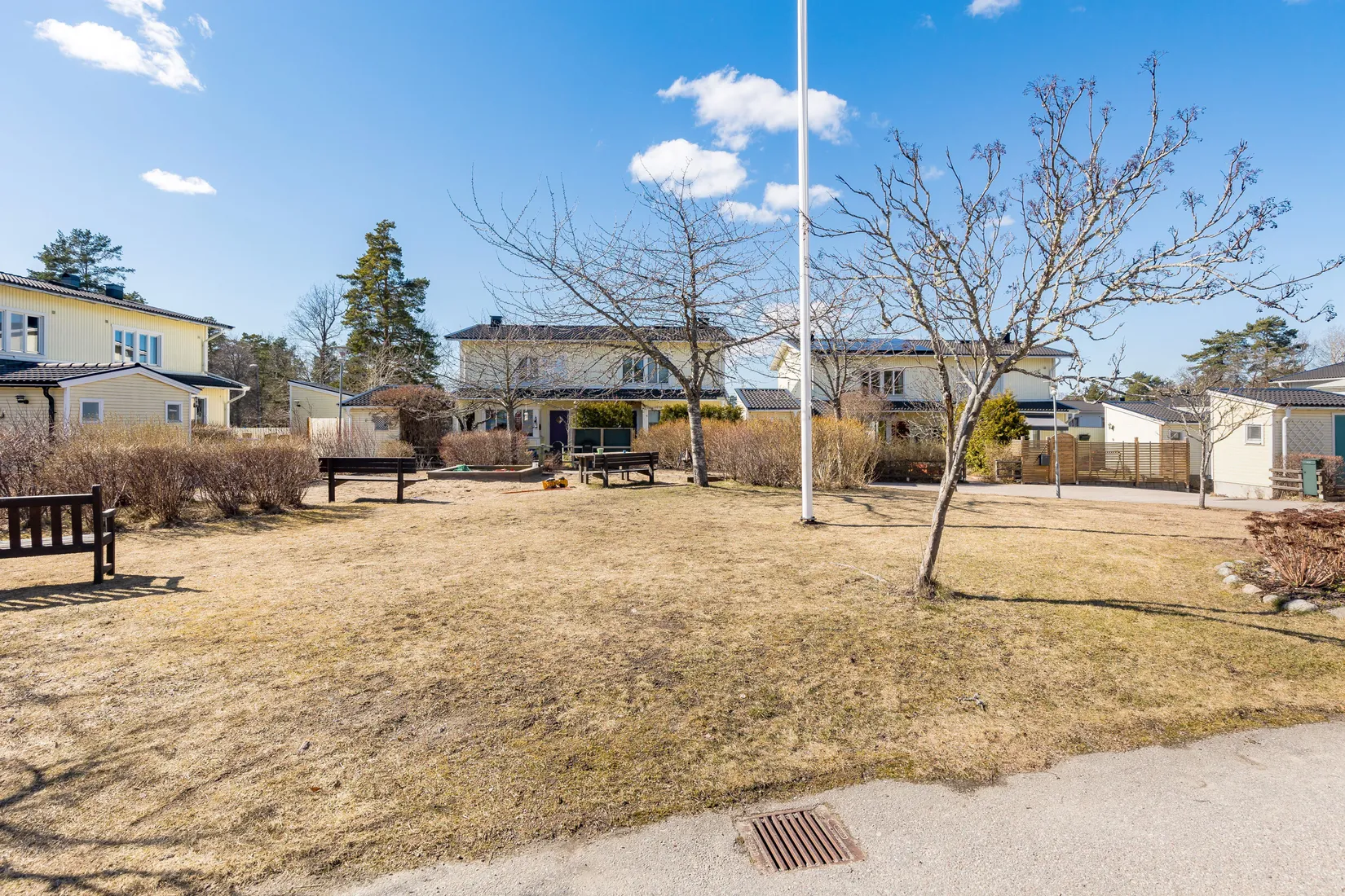 Radhus, Stenvägen 61C, Stenvägen, Strängnäs