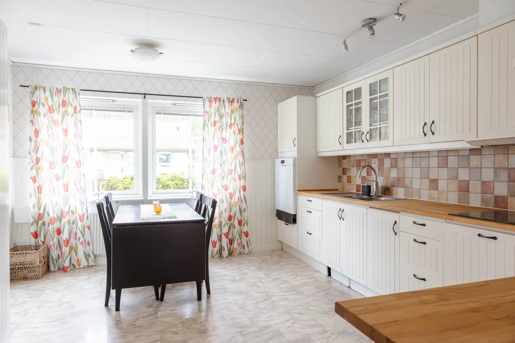 Villa, Rubanksvägen 6, Kärsta, Västerås