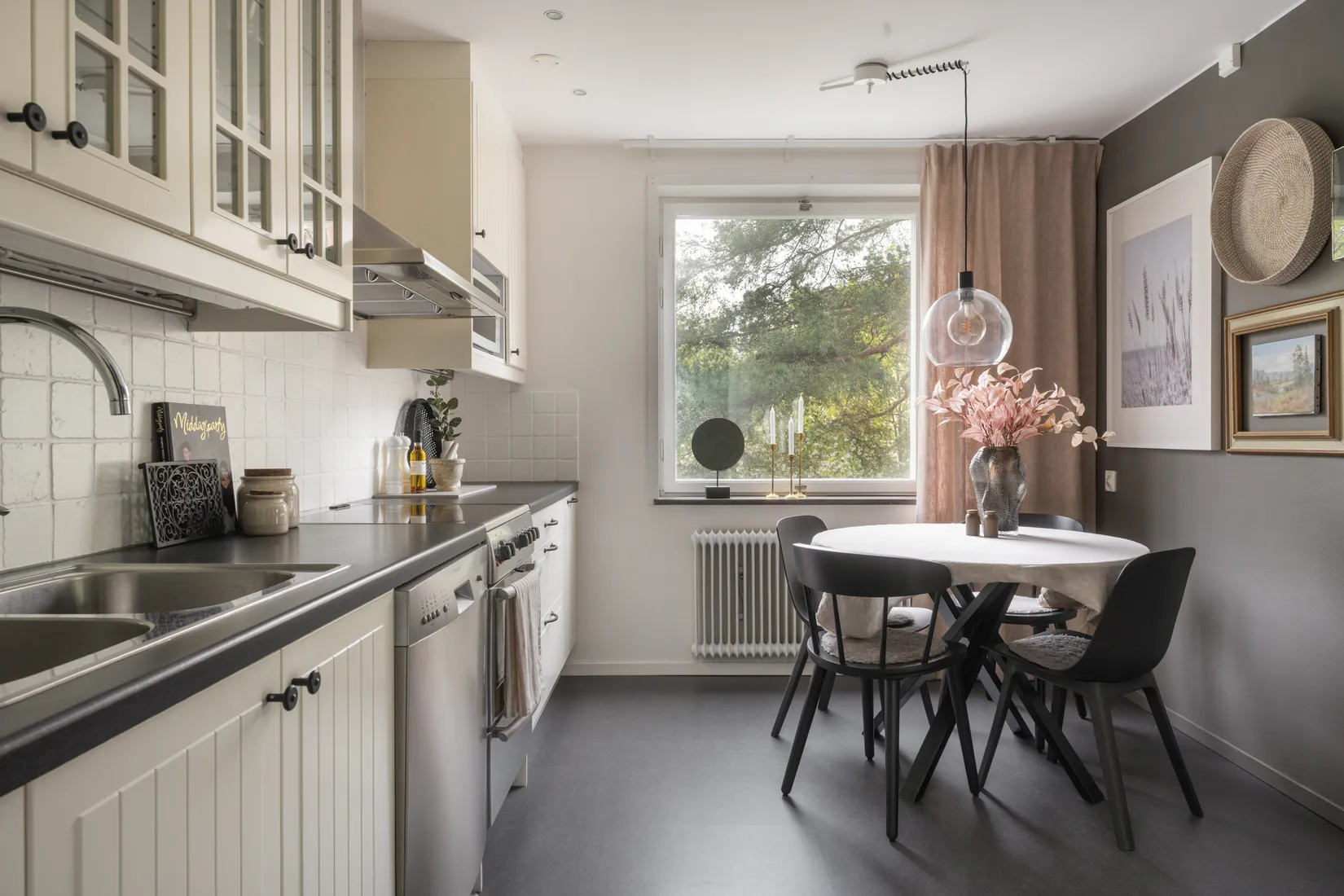 Bostadsrätt, Tvärvägen 1, Råsunda, Solna