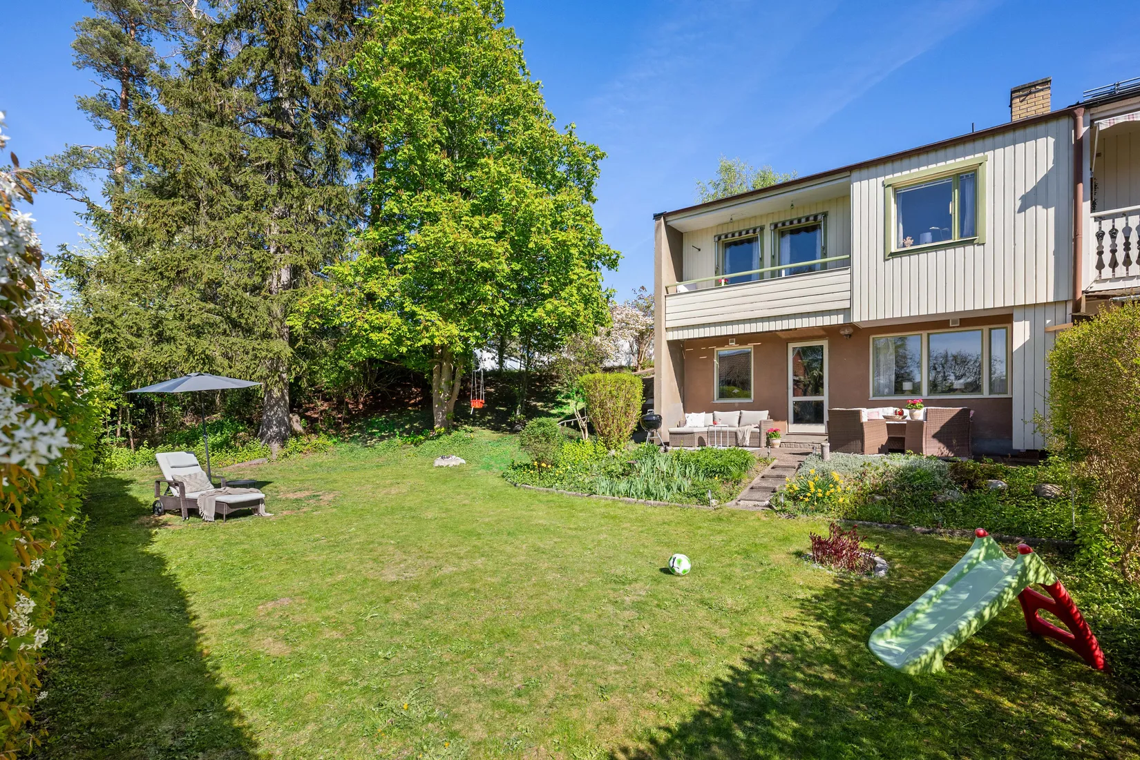Villa, Radhus, Grönbetevägen 94, Hässelby Södra Villastad, Stockholm