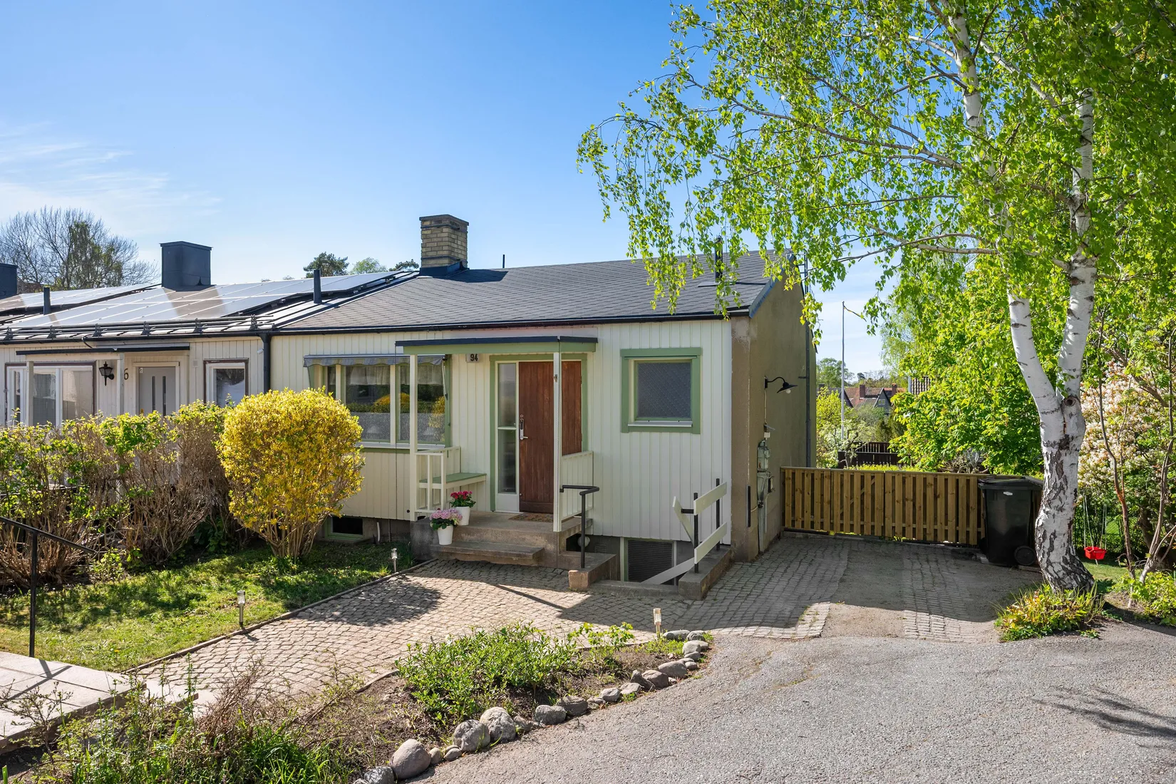 Villa, Radhus, Grönbetevägen 94, Hässelby Södra Villastad, Stockholm