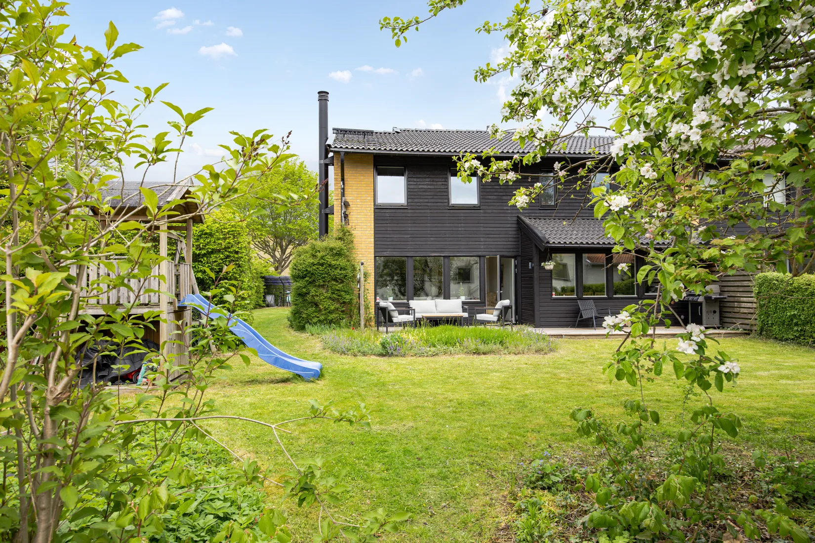 Villa, Radhus, Blomstergården 12, Hjärup, Staffanstorp