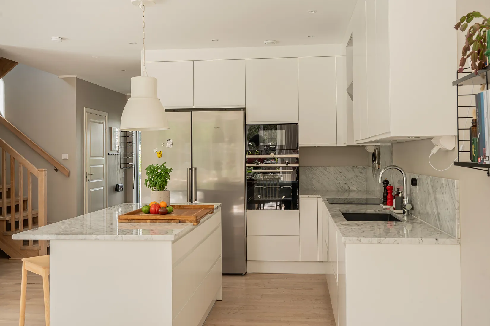 Radhus, Pantografvägen 10A, Högmora, Huddinge