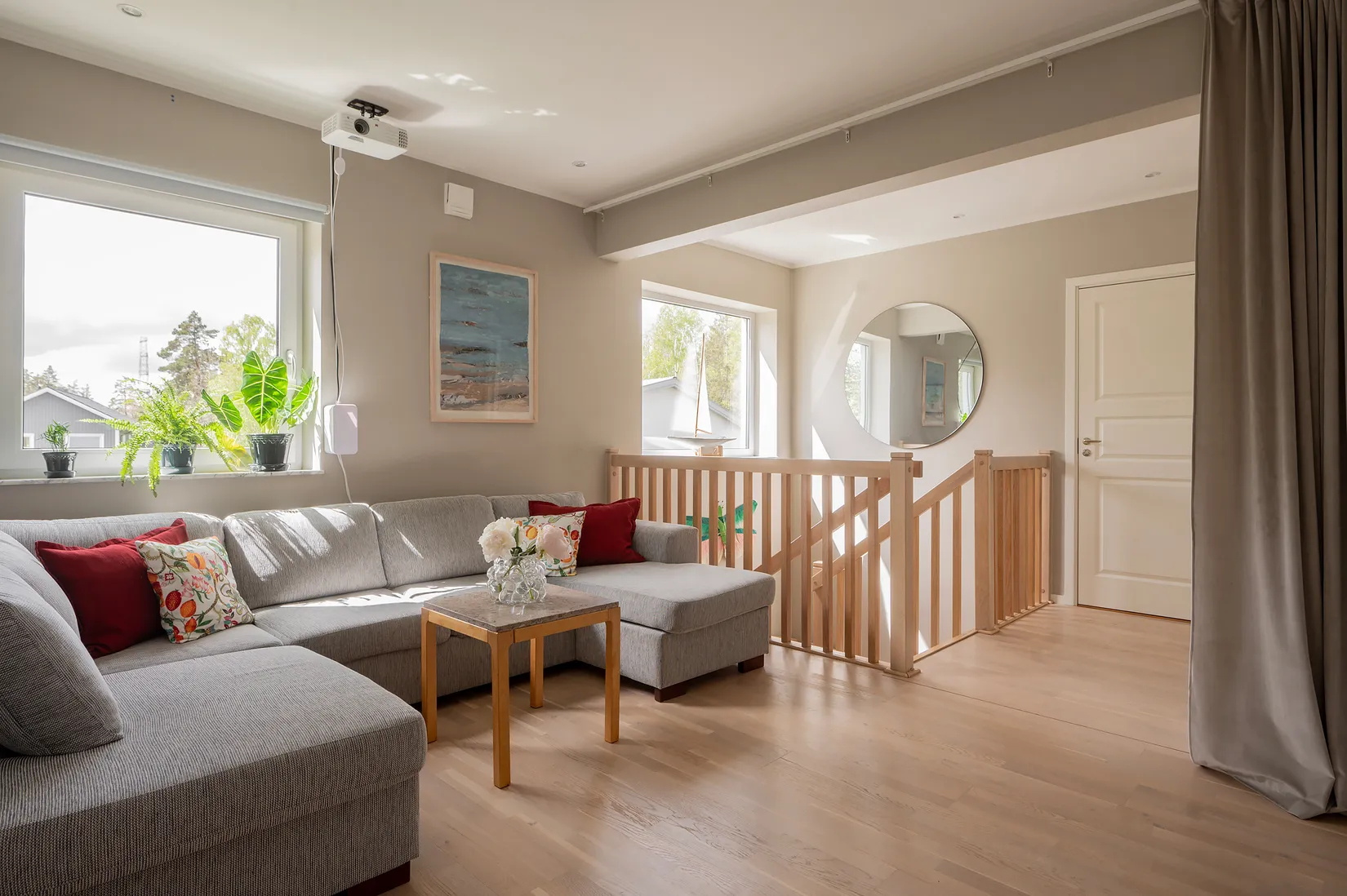 Radhus, Pantografvägen 10A, Högmora, Huddinge