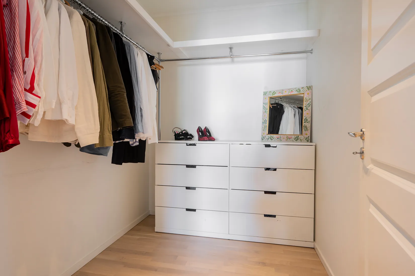 Radhus, Pantografvägen 10A, Högmora, Huddinge