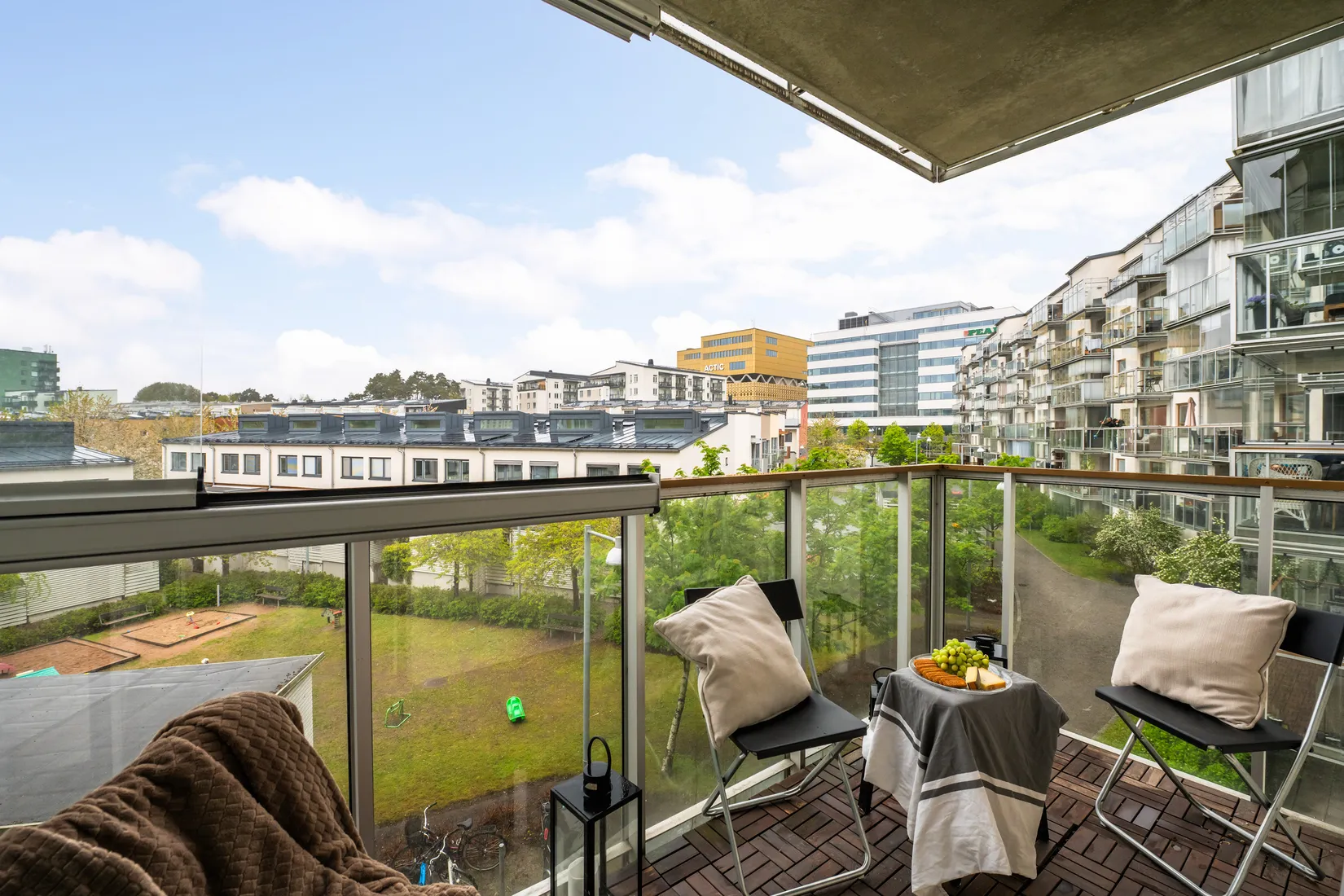 Bostadsrätt, Gyllene hästens torg 7, Ulriksdal, Solna