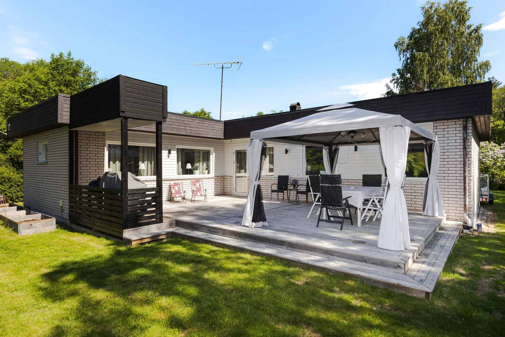 Villa, Slipvägen 12, Sanda, Strängnäs