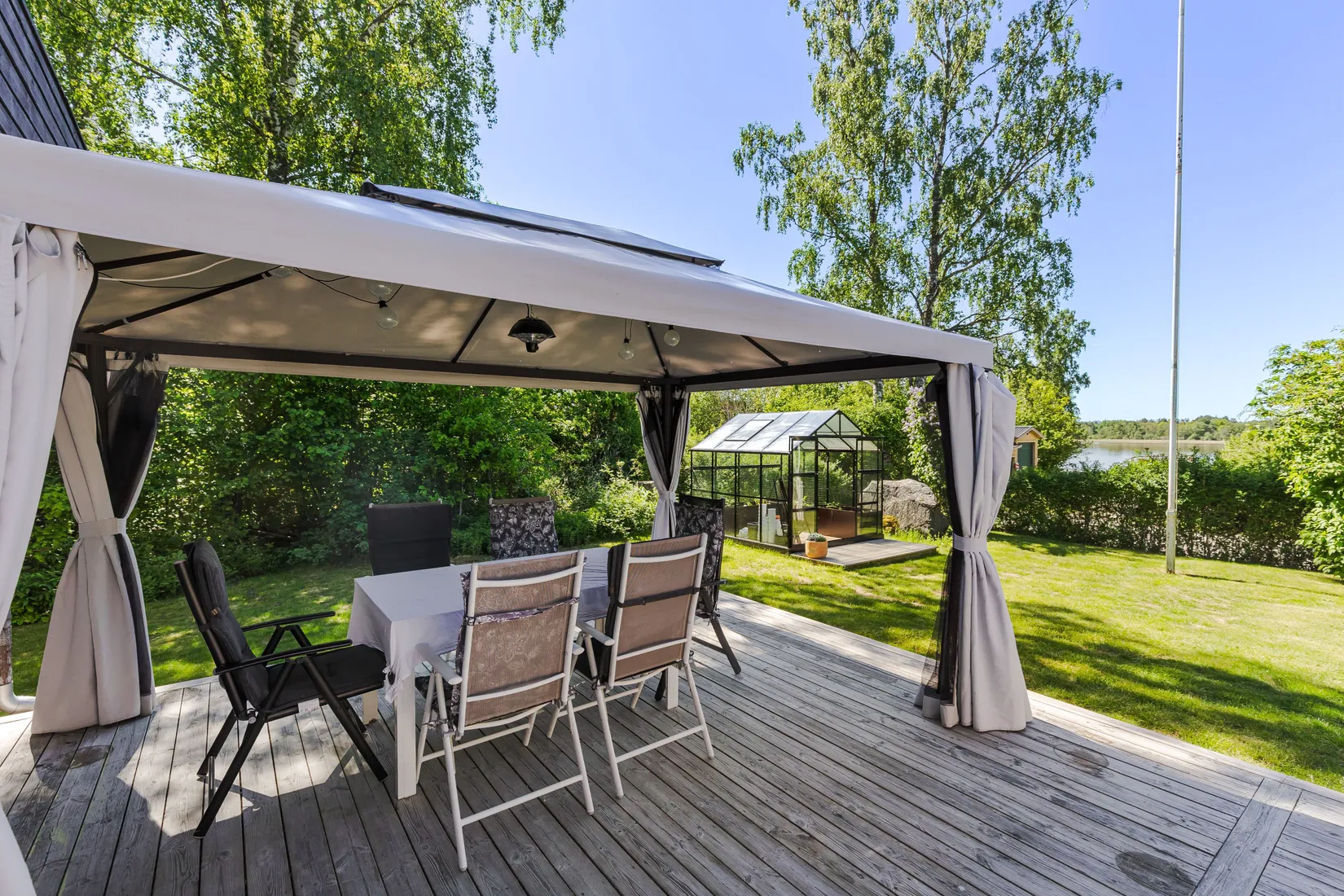 Villa, Slipvägen 12, Sanda, Strängnäs