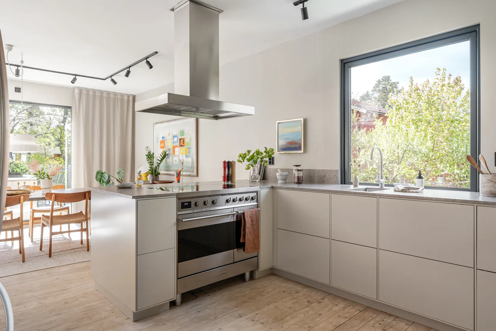 Villa, SKÖRDEVÄGEN 31, Näsbypark, Täby