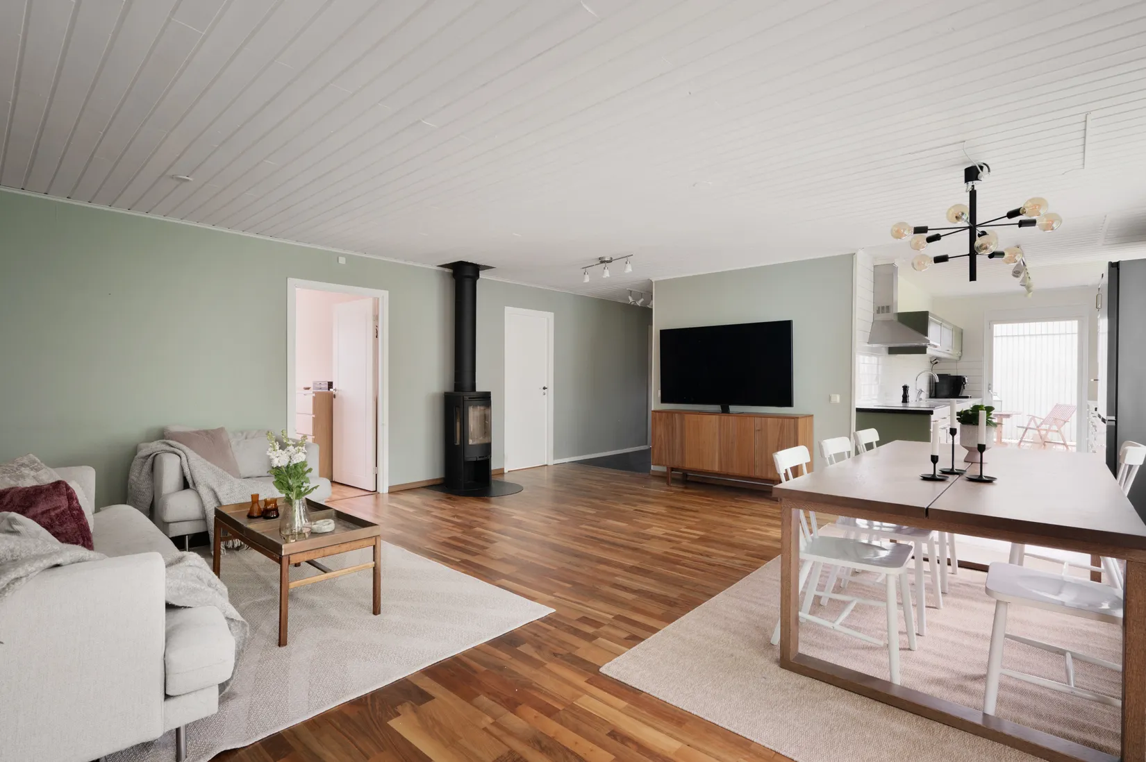 Villa, Vinbärsstigen 5, Kungsängen/Gröna Dalen, Upplands-Bro