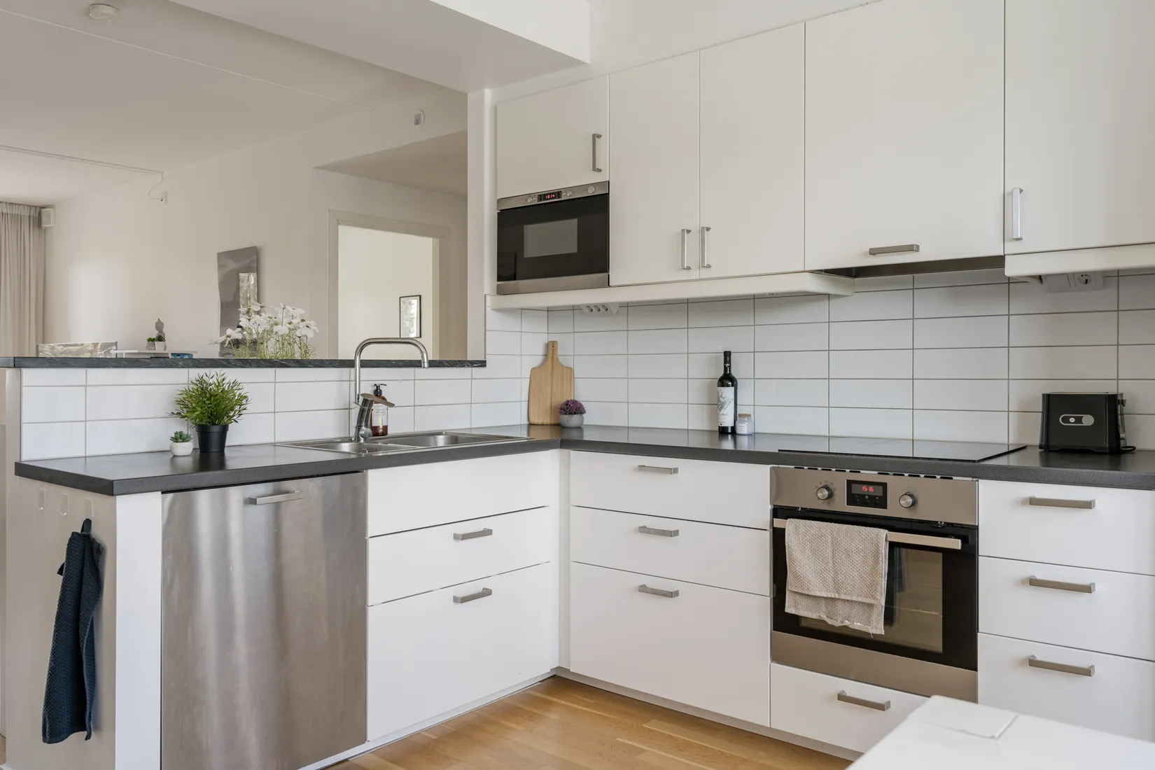 Bostadsrätt, NÄSBYVÄGEN 6A - VÅN 4, Roslags näsby, Täby