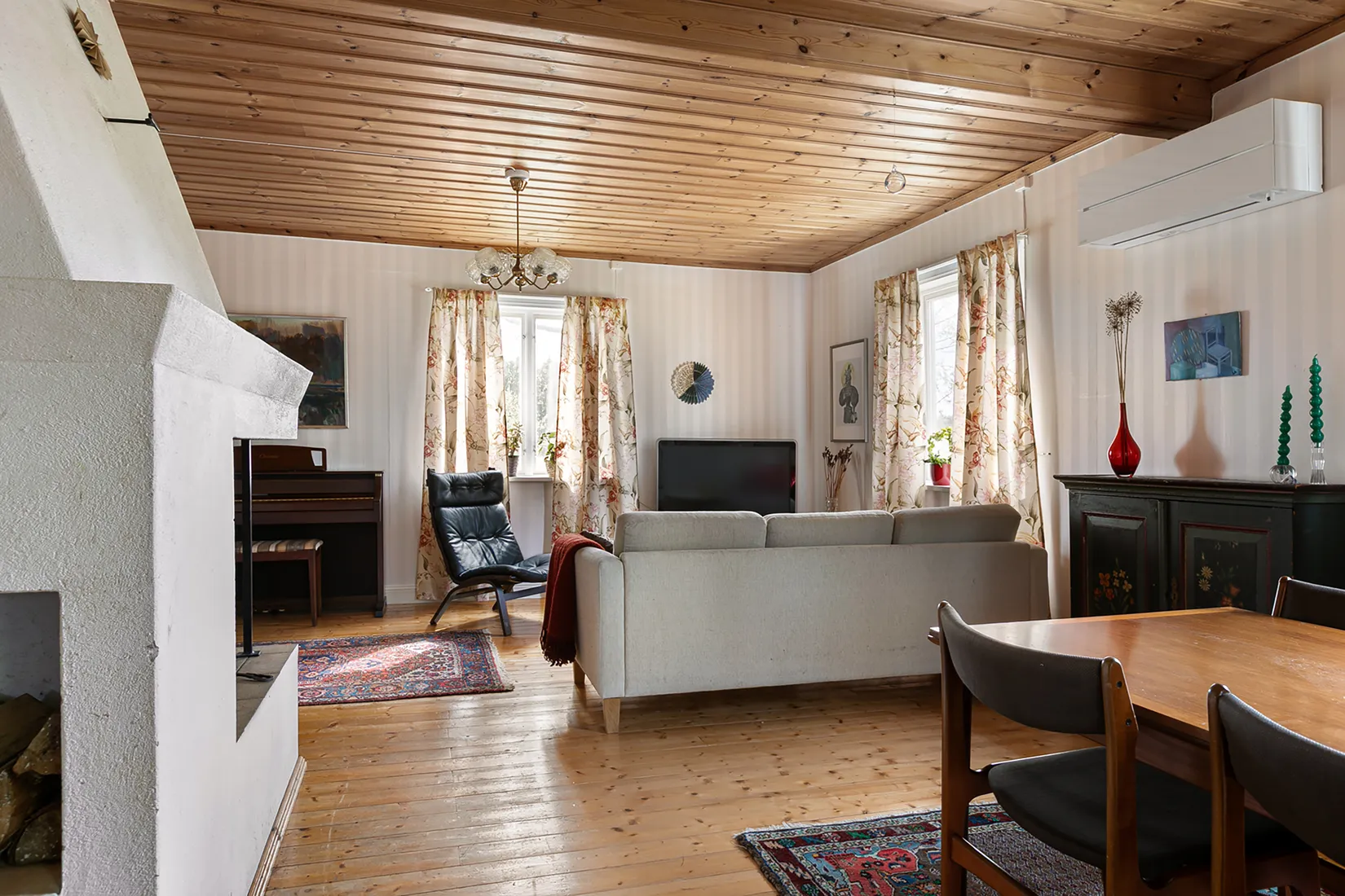 Villa, Flottarevägen 6 och 8, Mehedeby, Tierp