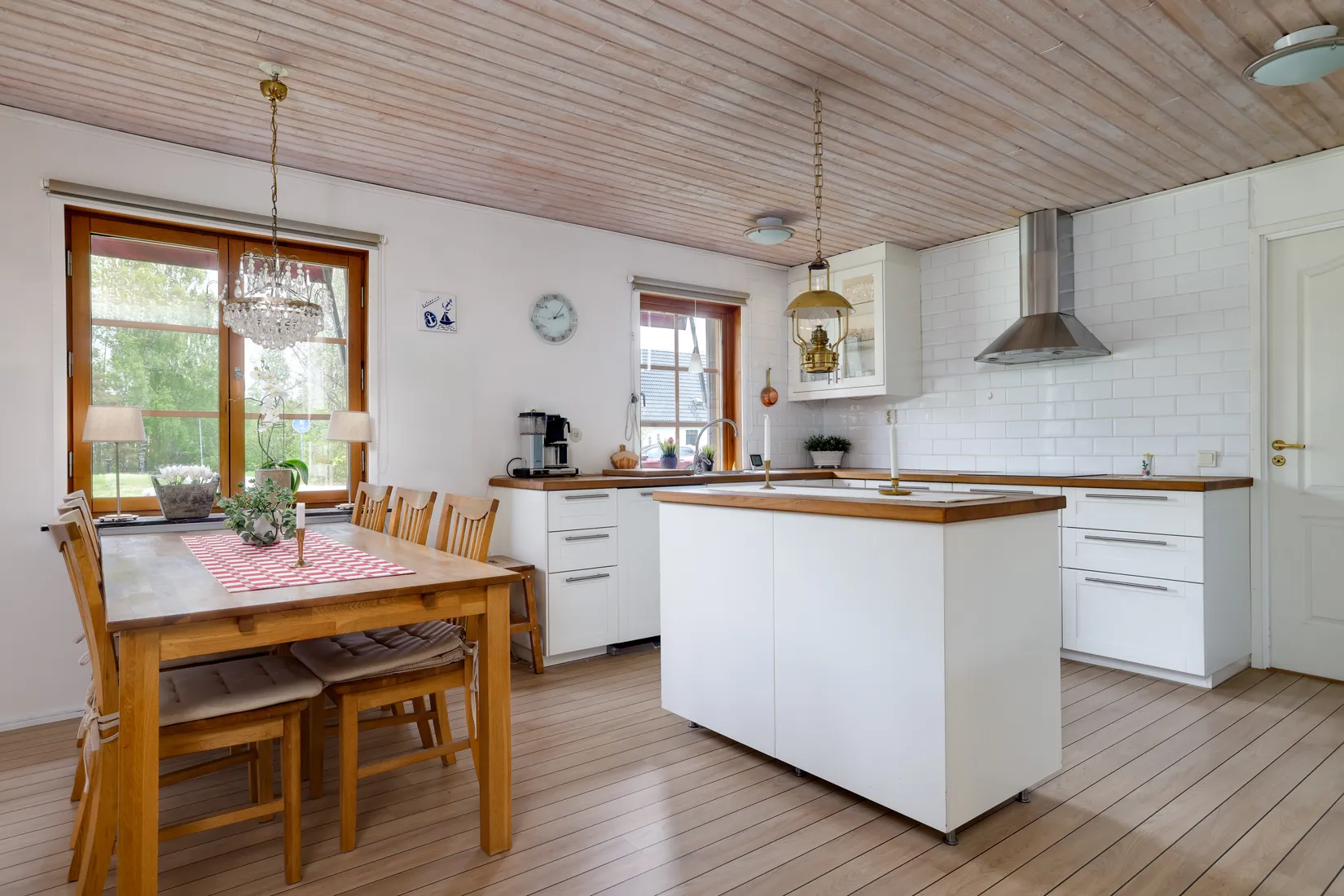 Villa, Vaktelvägen 71, Örebro