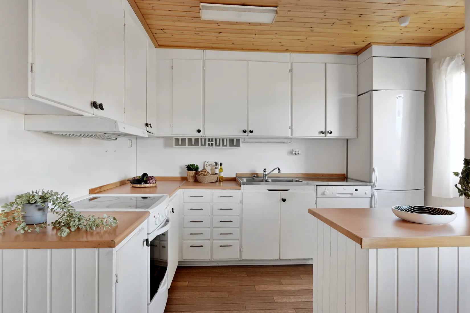 Villa, Radhus, Apollovägen 23, Skälby, Järfälla