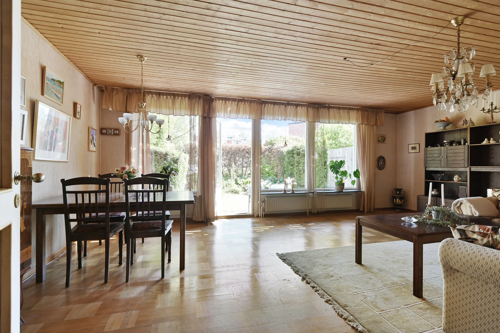 Villa, Radhus, Apollovägen 23, Skälby, Järfälla