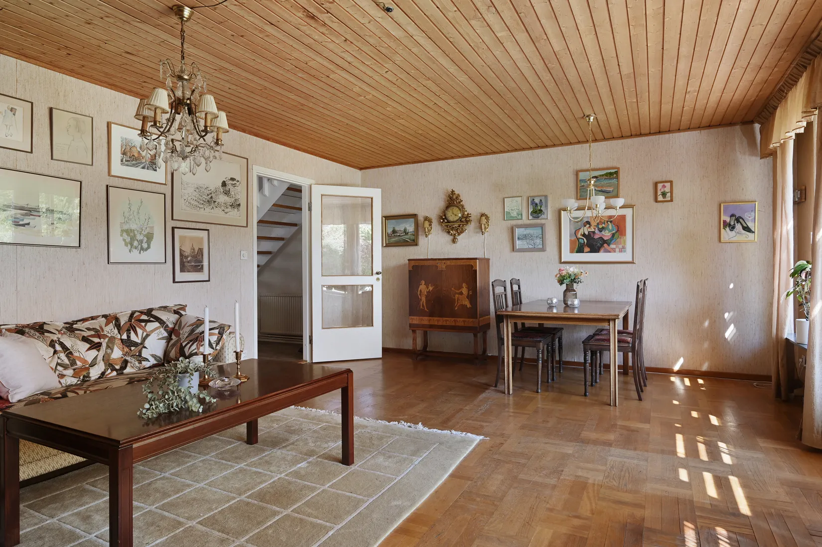 Villa, Radhus, Apollovägen 23, Skälby, Järfälla