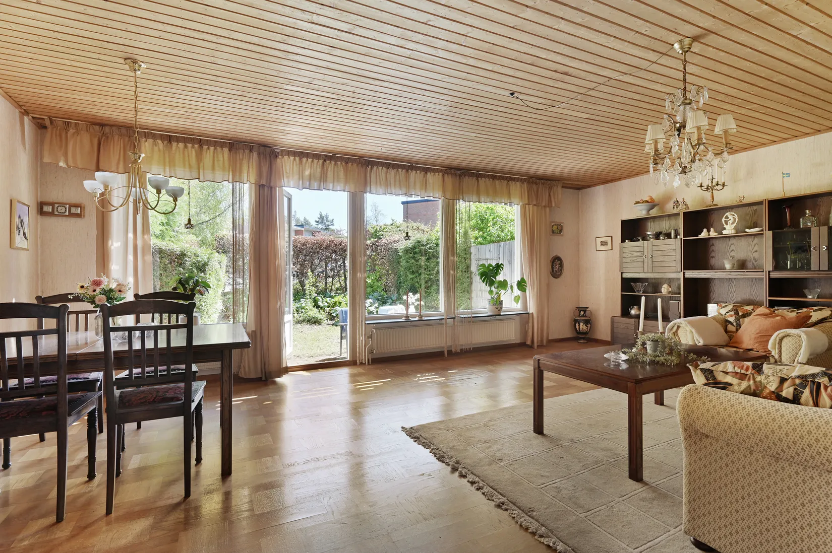 Villa, Radhus, Apollovägen 23, Skälby, Järfälla