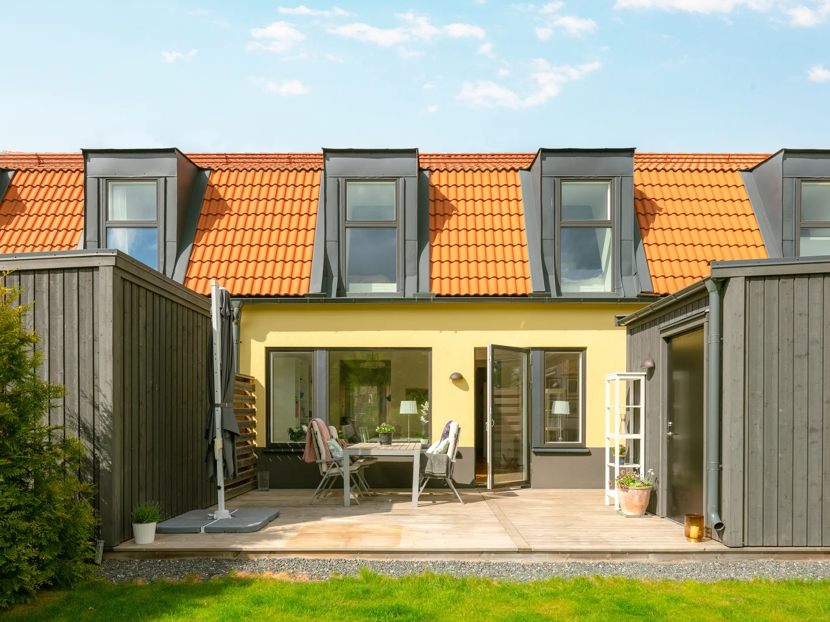 Bostadsrätt, Radhus, Rådans Gårdsväg 48, Silverdal, Sollentuna