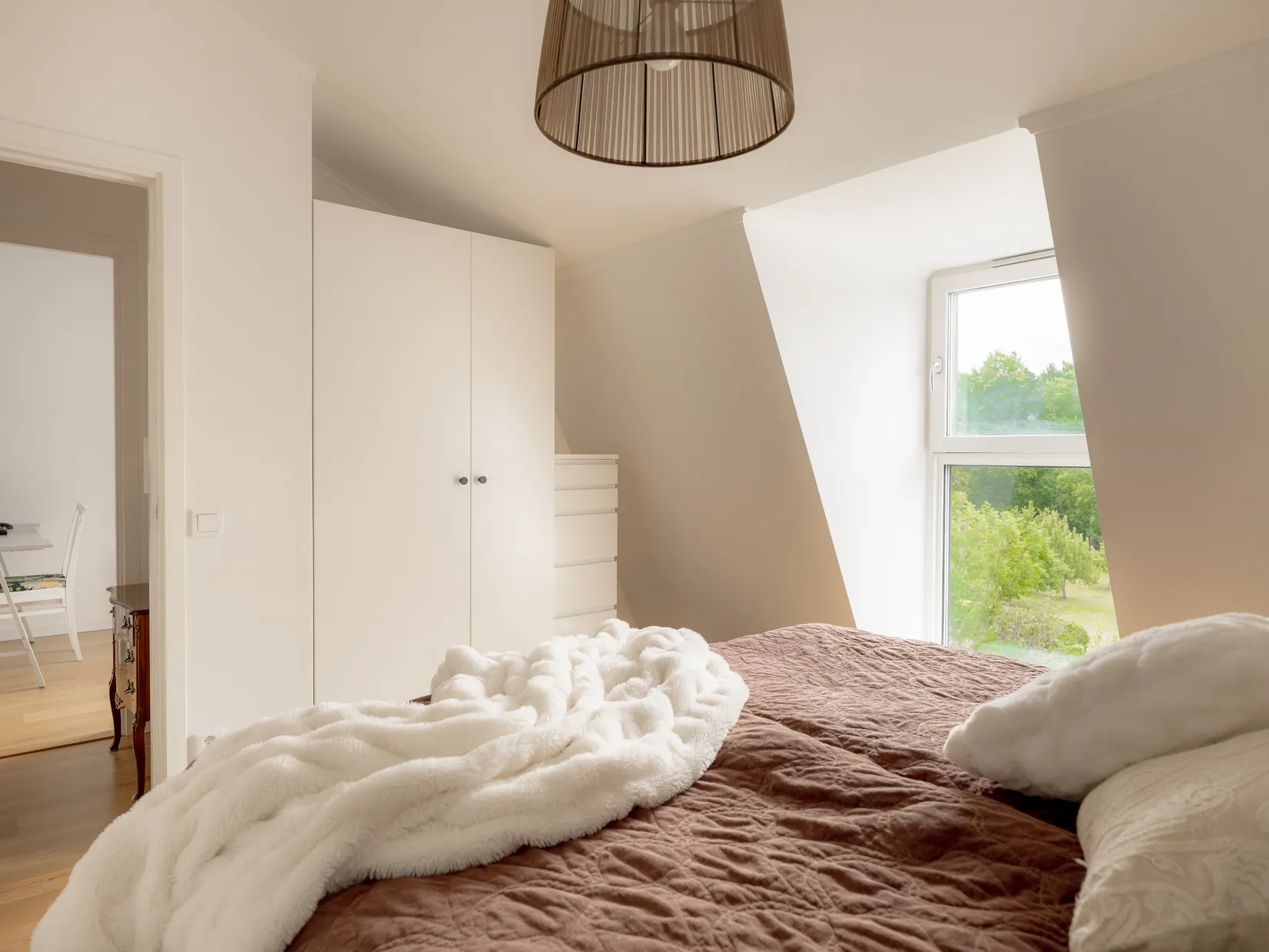 Radhus, Rådans Gårdsväg 48, Silverdal, Sollentuna