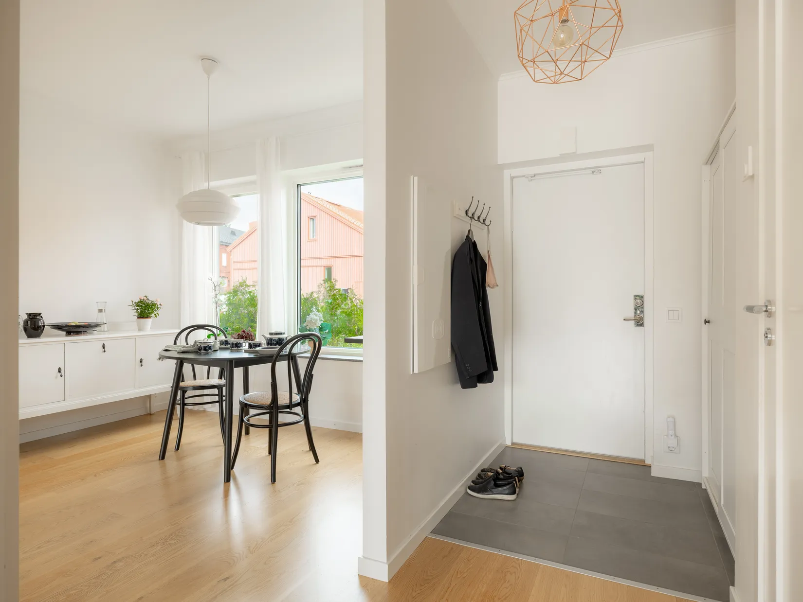 Radhus, Rådans Gårdsväg 48, Silverdal, Sollentuna