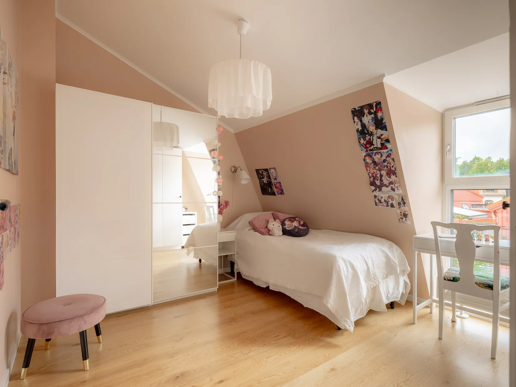 Radhus, Rådans Gårdsväg 48, Silverdal, Sollentuna