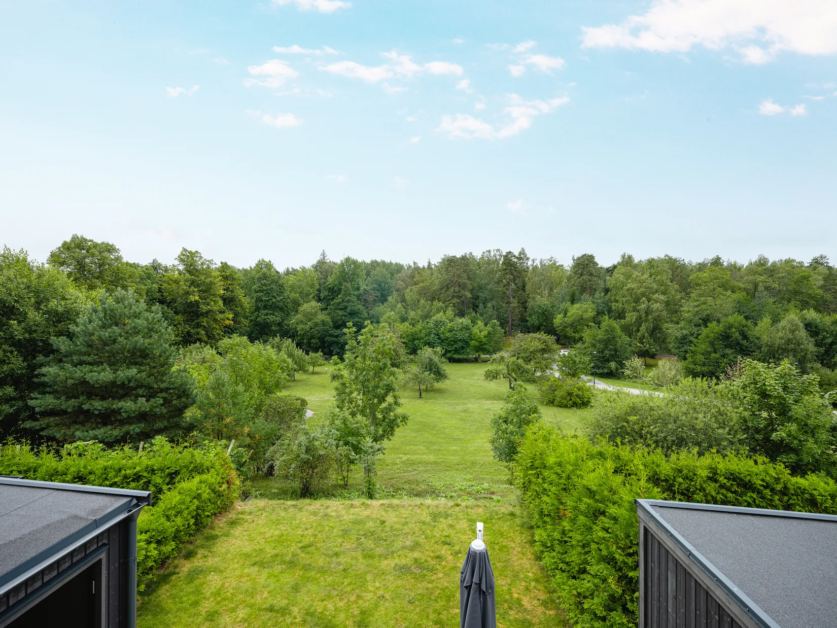 Radhus, Rådans Gårdsväg 48, Silverdal, Sollentuna
