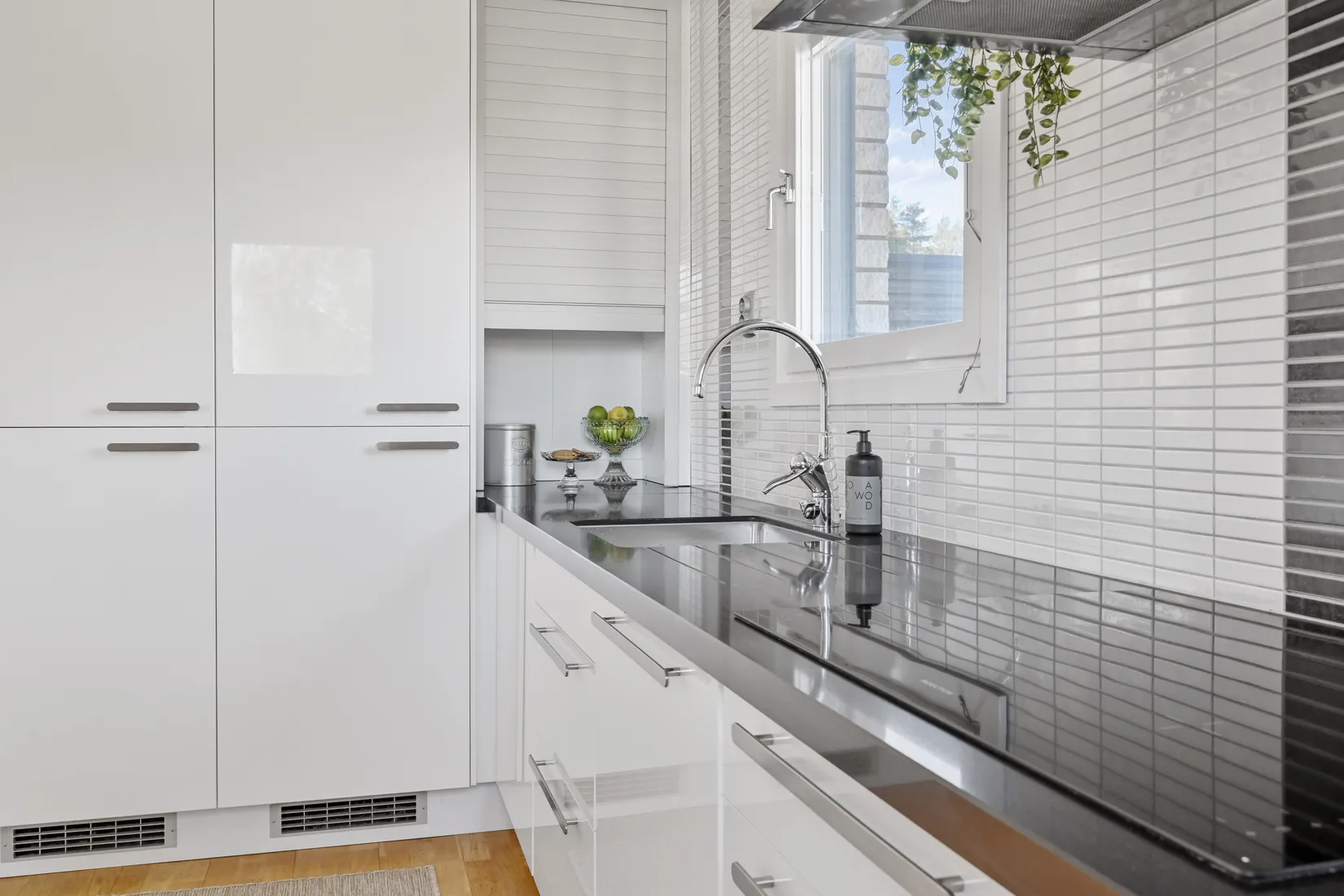 Villa, Dingtunagränd 11, Brunnby Vik, Upplands Väsby