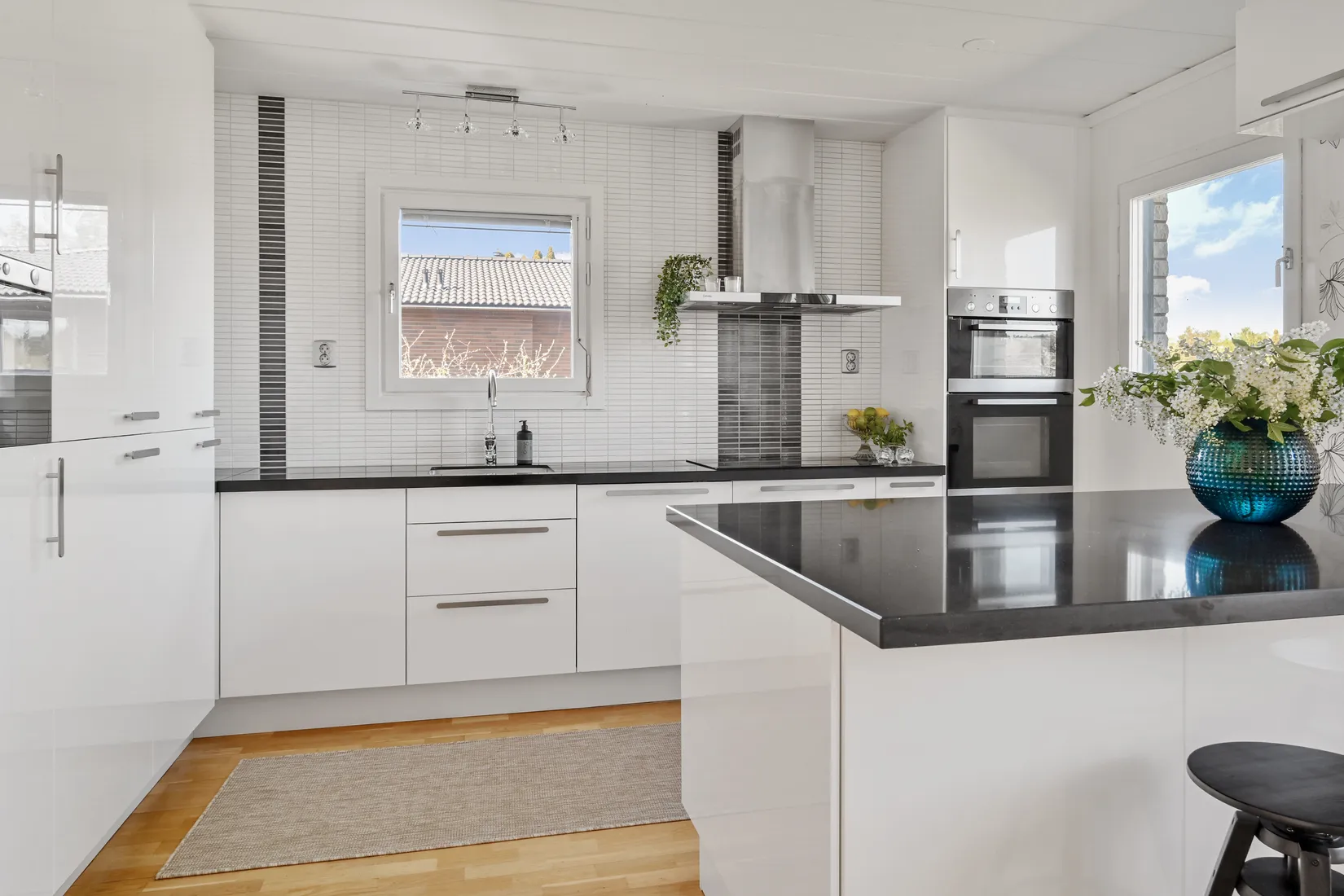 Villa, Dingtunagränd 11, Brunnby Vik, Upplands Väsby